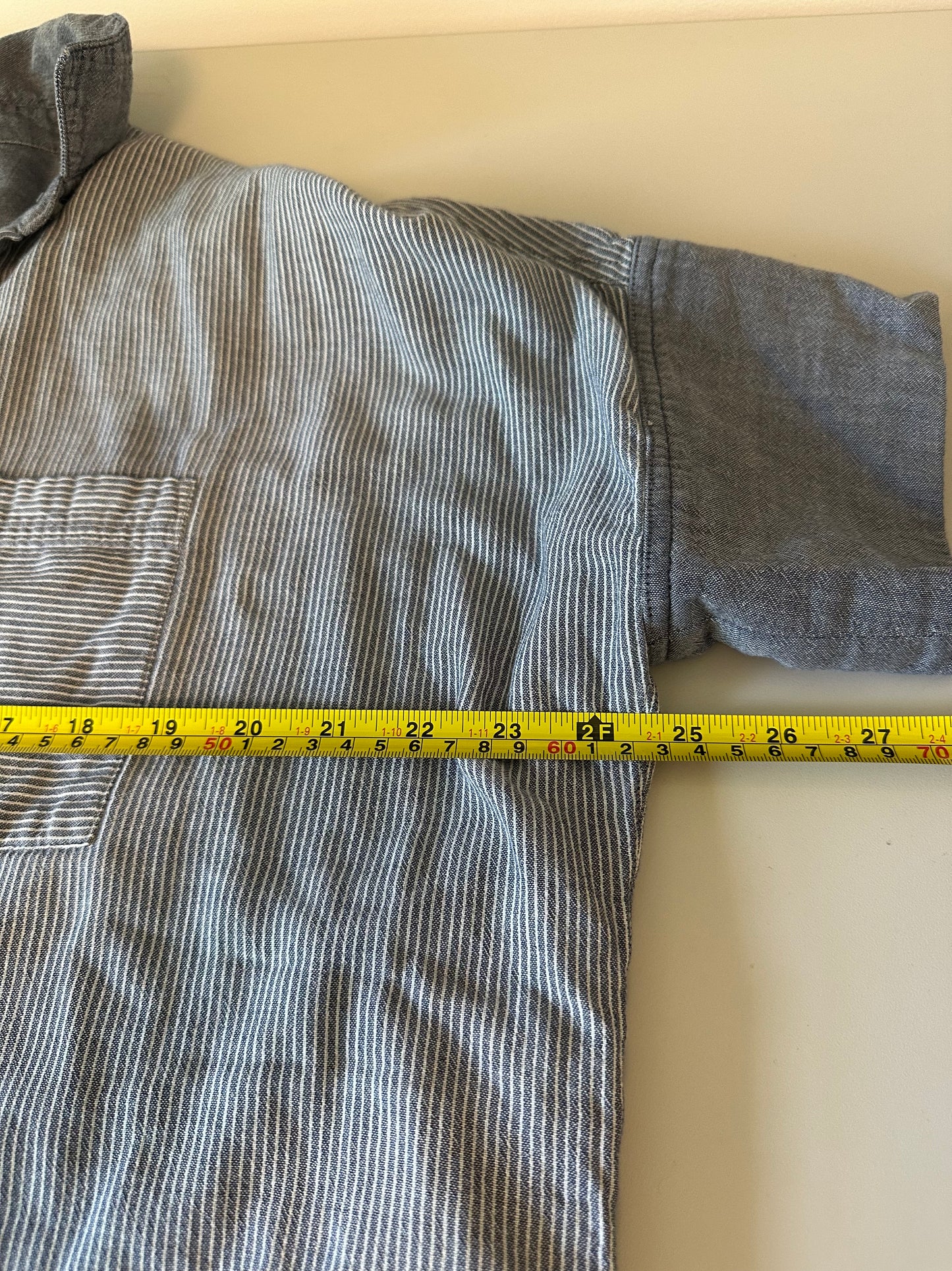 Madewell Cotton Courier Shirt in Blue and White Pinstripe | Size Medium