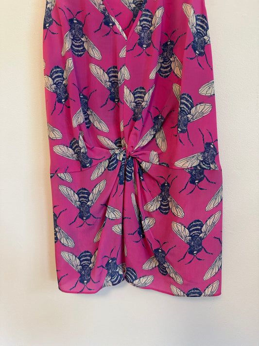 Leifnotes x Anthropologie Pink Silk Bee Print Twist Front Blouse | Size 4