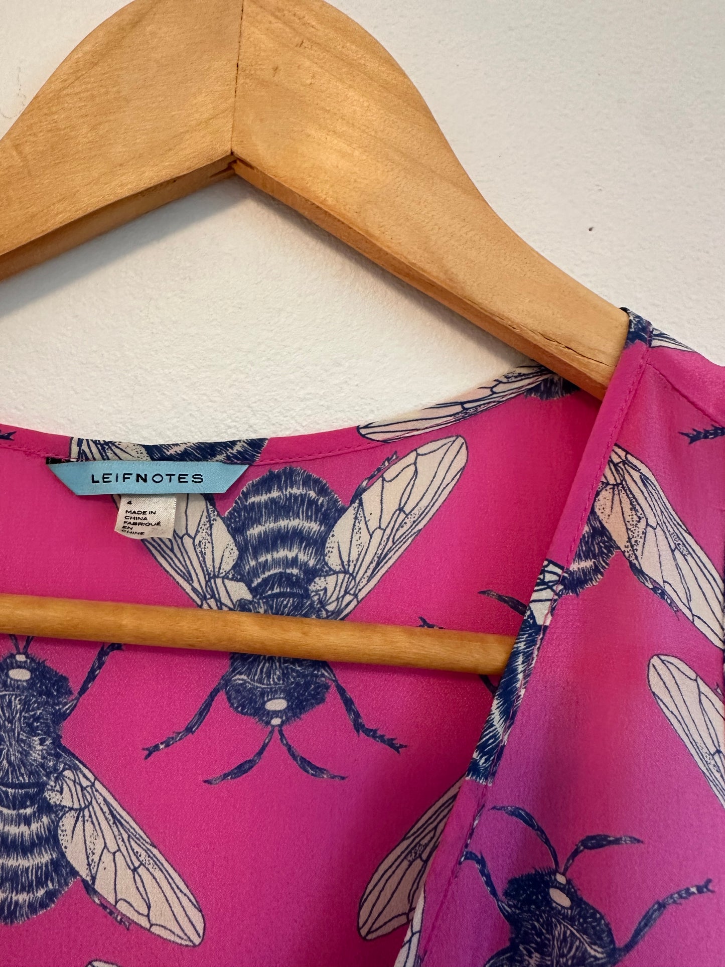 Leifnotes x Anthropologie Pink Silk Bee Print Twist Front Blouse | Size 4