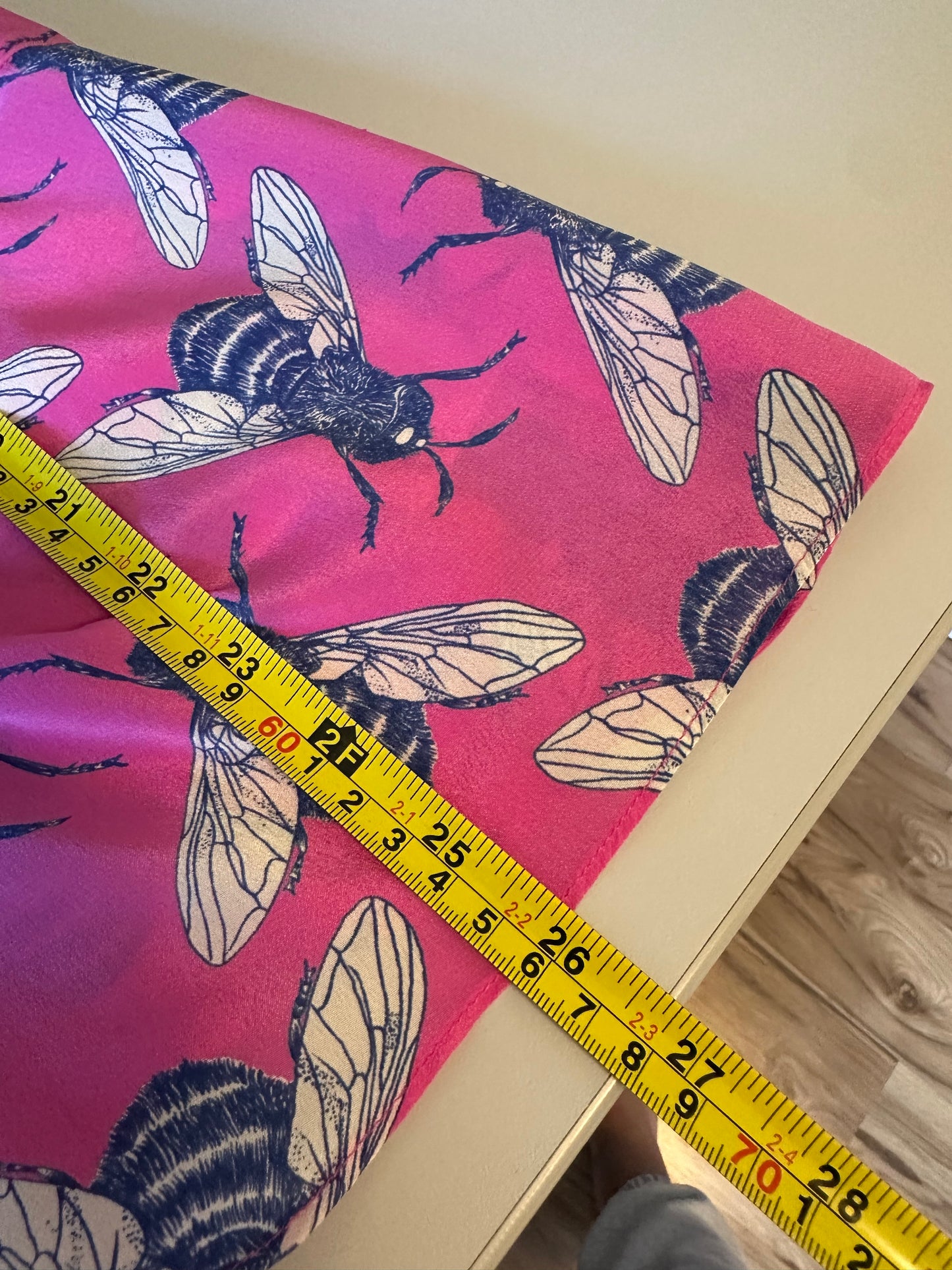 Leifnotes x Anthropologie Pink Silk Bee Print Twist Front Blouse | Size 4