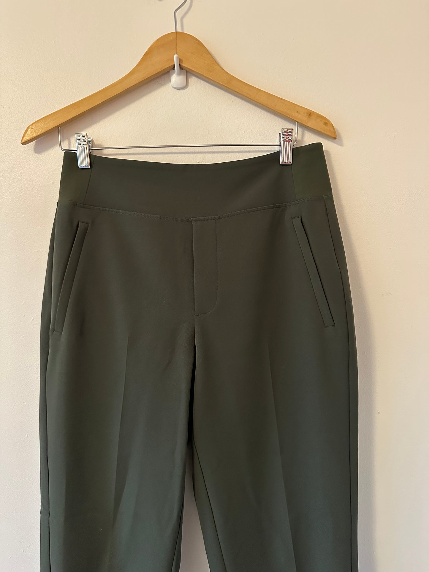 Athleta Brooklyn Mid Rise Ankle Pant in Olive Green | Size 6