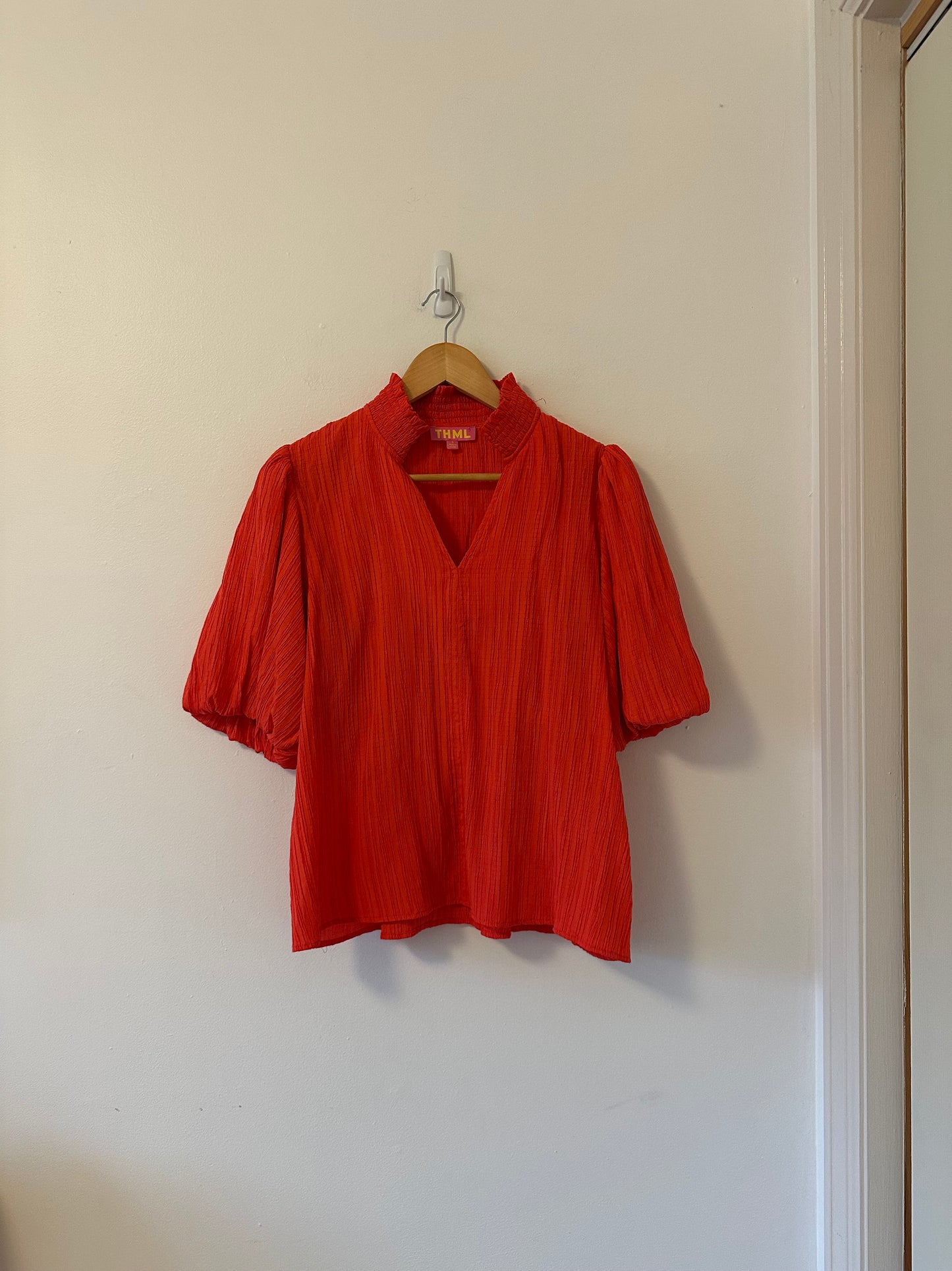 THML Lindsay Puff Sleeve Textured Top in Coral | Size Small