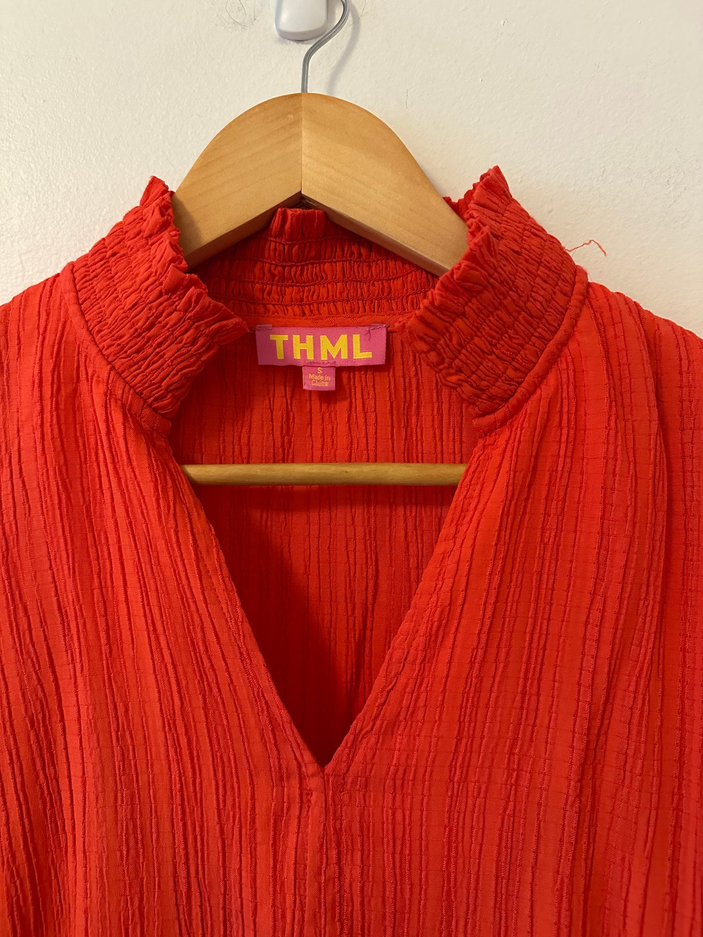 THML Lindsay Puff Sleeve Textured Top in Coral | Size Small