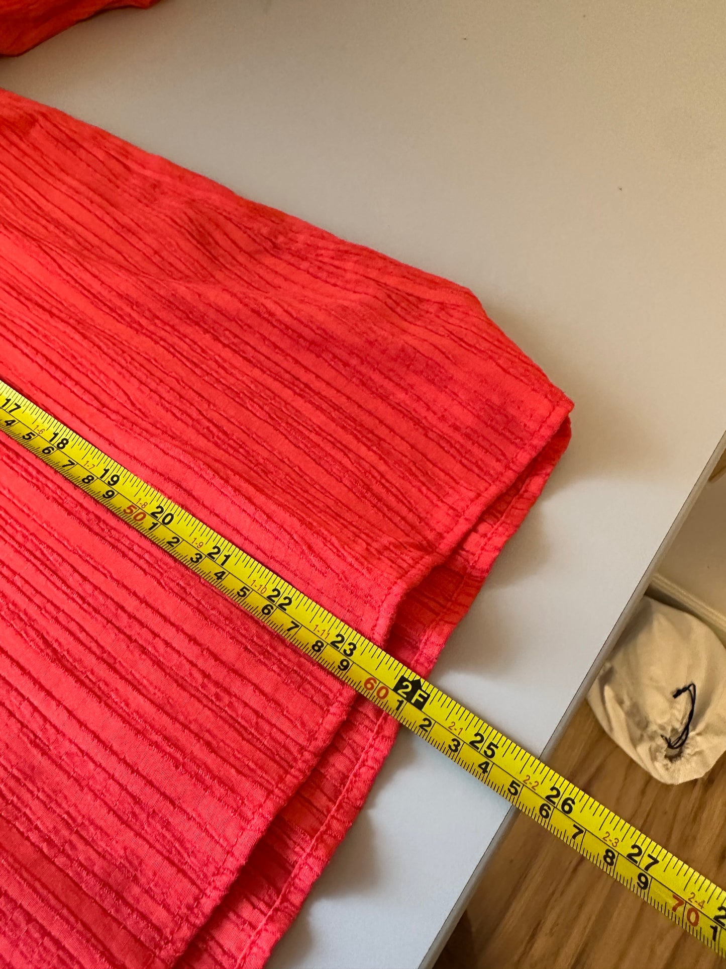 THML Lindsay Puff Sleeve Textured Top in Coral | Size Small