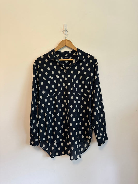 Madewell Navy Blue and White Polka Dot Ikat Button Down Cotton Shirt | Medium