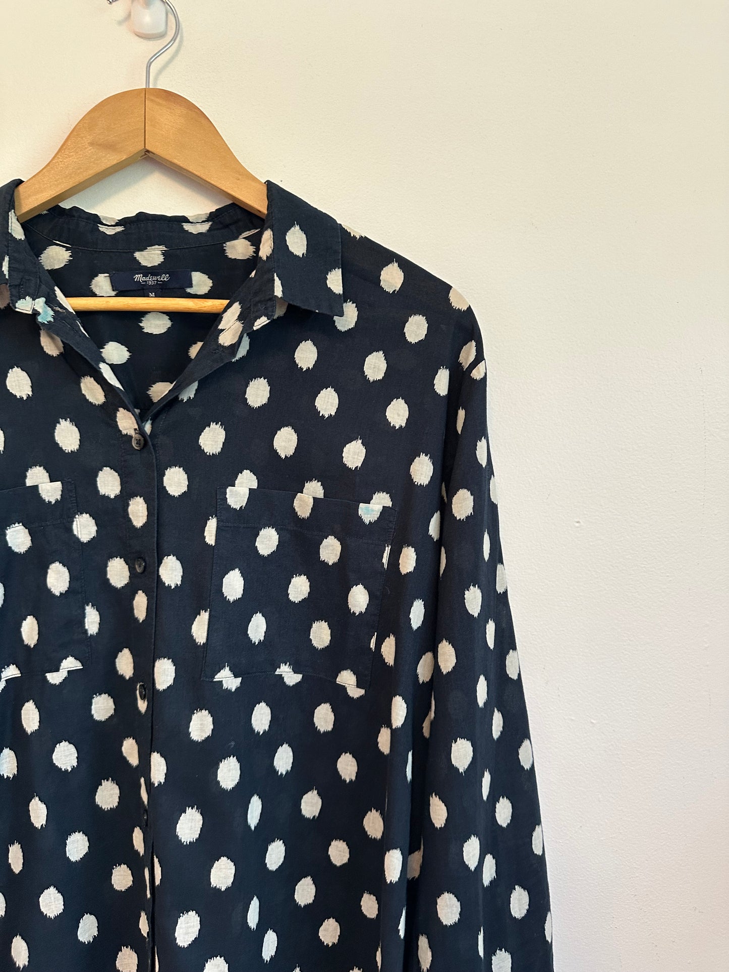 Madewell Navy Blue and White Polka Dot Ikat Button Down Cotton Shirt | Medium