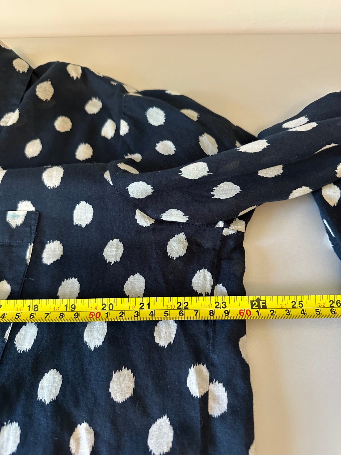 Madewell Navy Blue and White Polka Dot Ikat Button Down Cotton Shirt | Medium