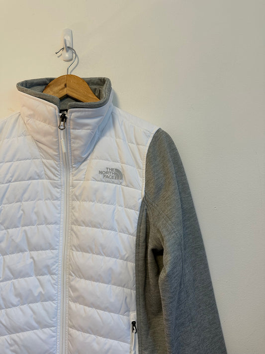 The North Face Hybrid Quilted Puffer Fleece Jacket in White and Grey | Size Medium