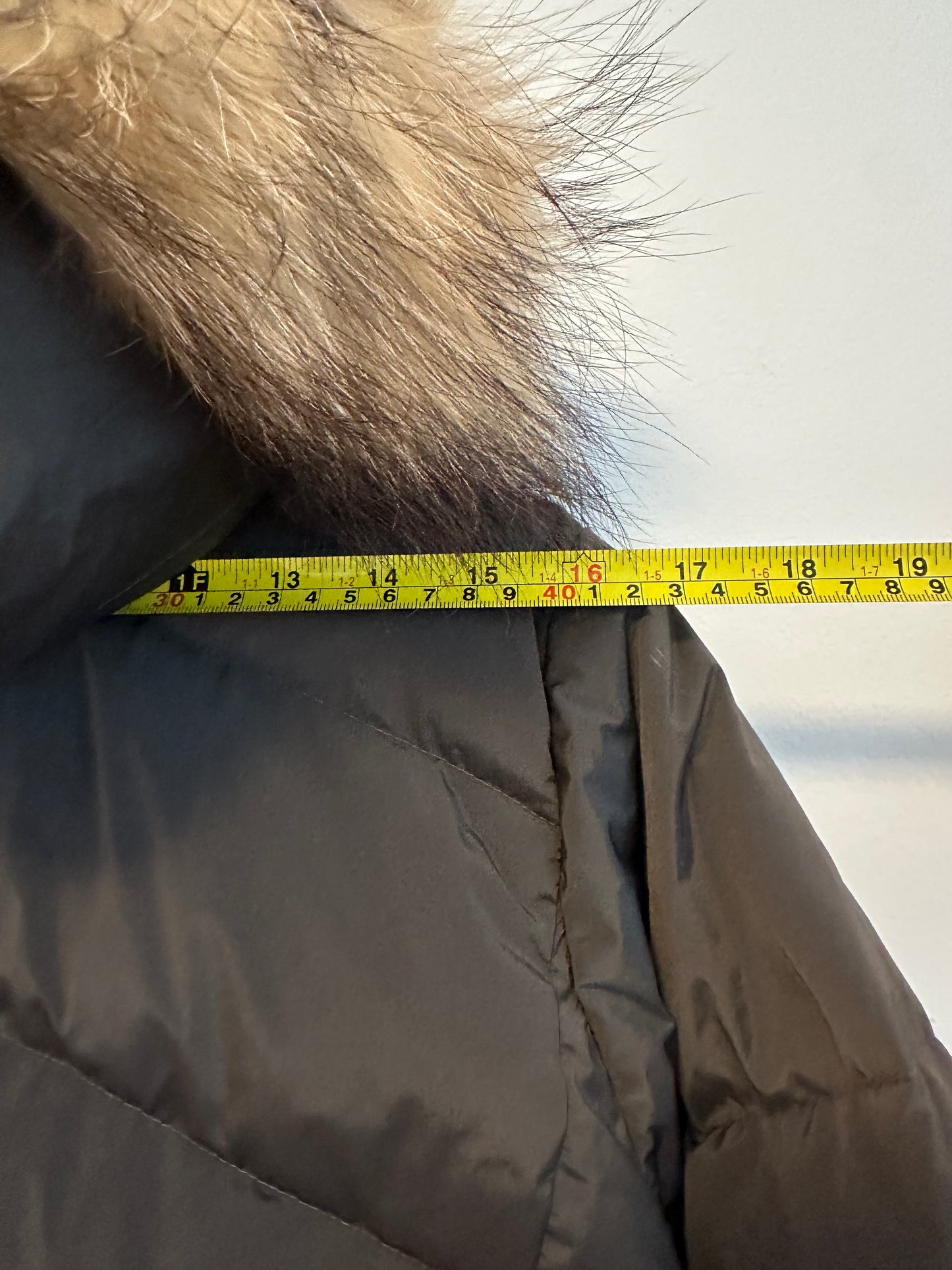 KJUS Dark Olive Green Chevron Quilted Down Fur Trim Hooded Parka | Size Medium
