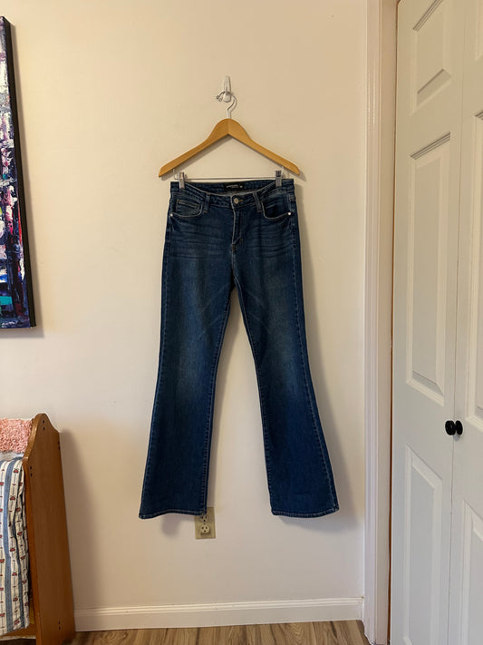 Just Black Denim Medium Wash Full Length Flare Leg Jeans | Size 29