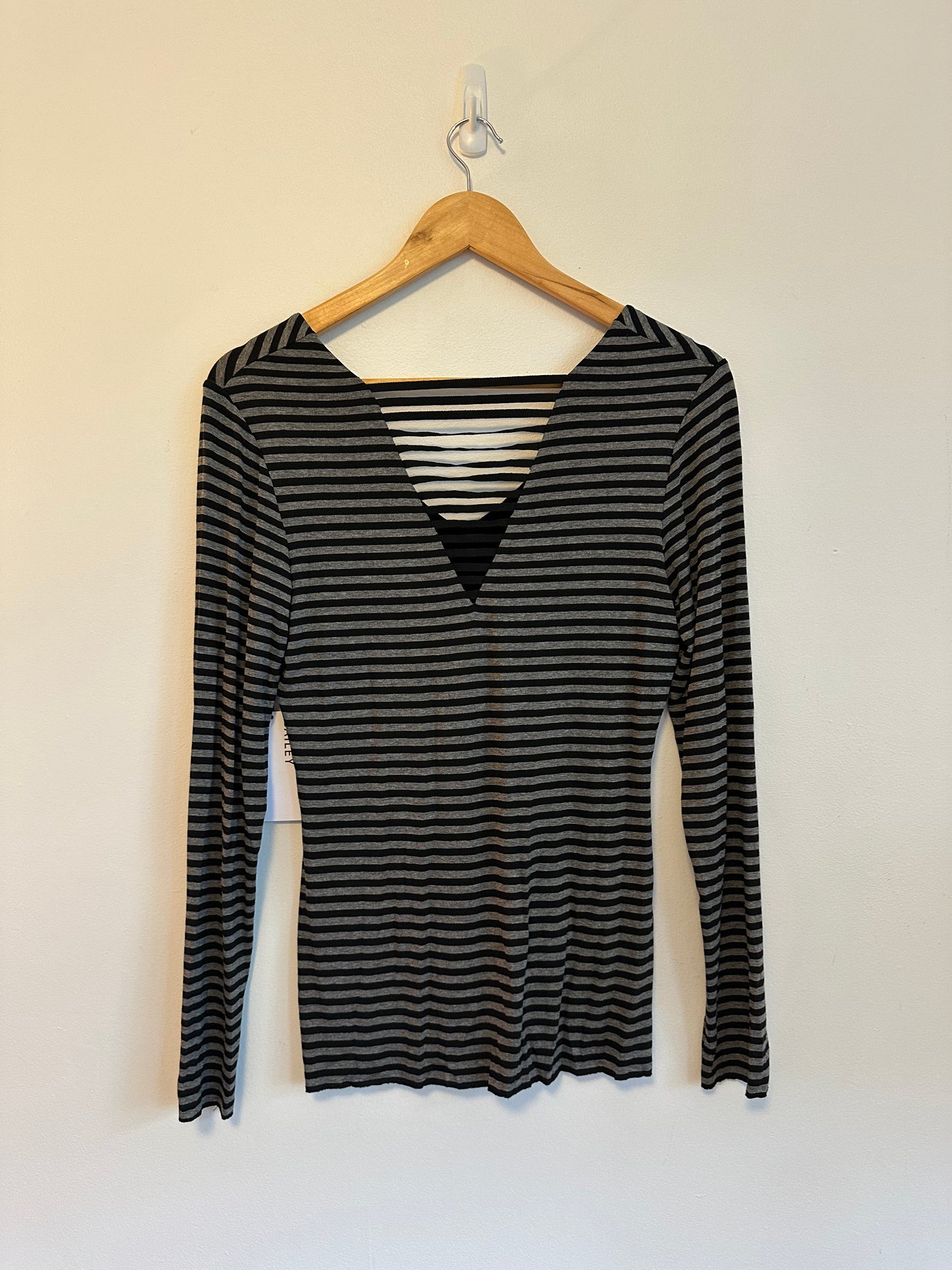 NWT Bailey 44 Striped Long Sleeve V-Neck Ladder Cutout Top | Size Medium