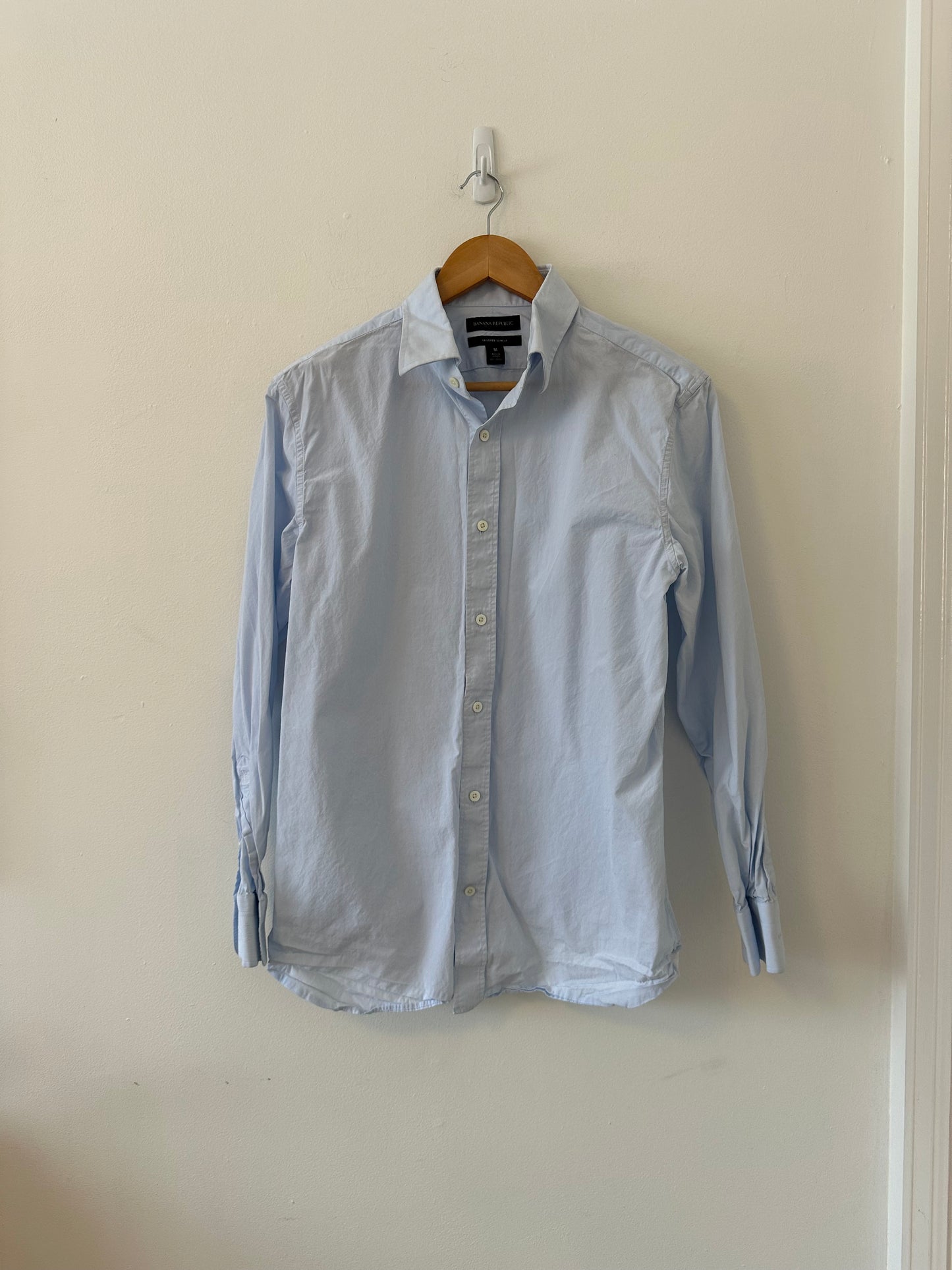 Banana Republic Blue Tailored Slim Fit Cotton Classic Button Down Shirt | Size Medium