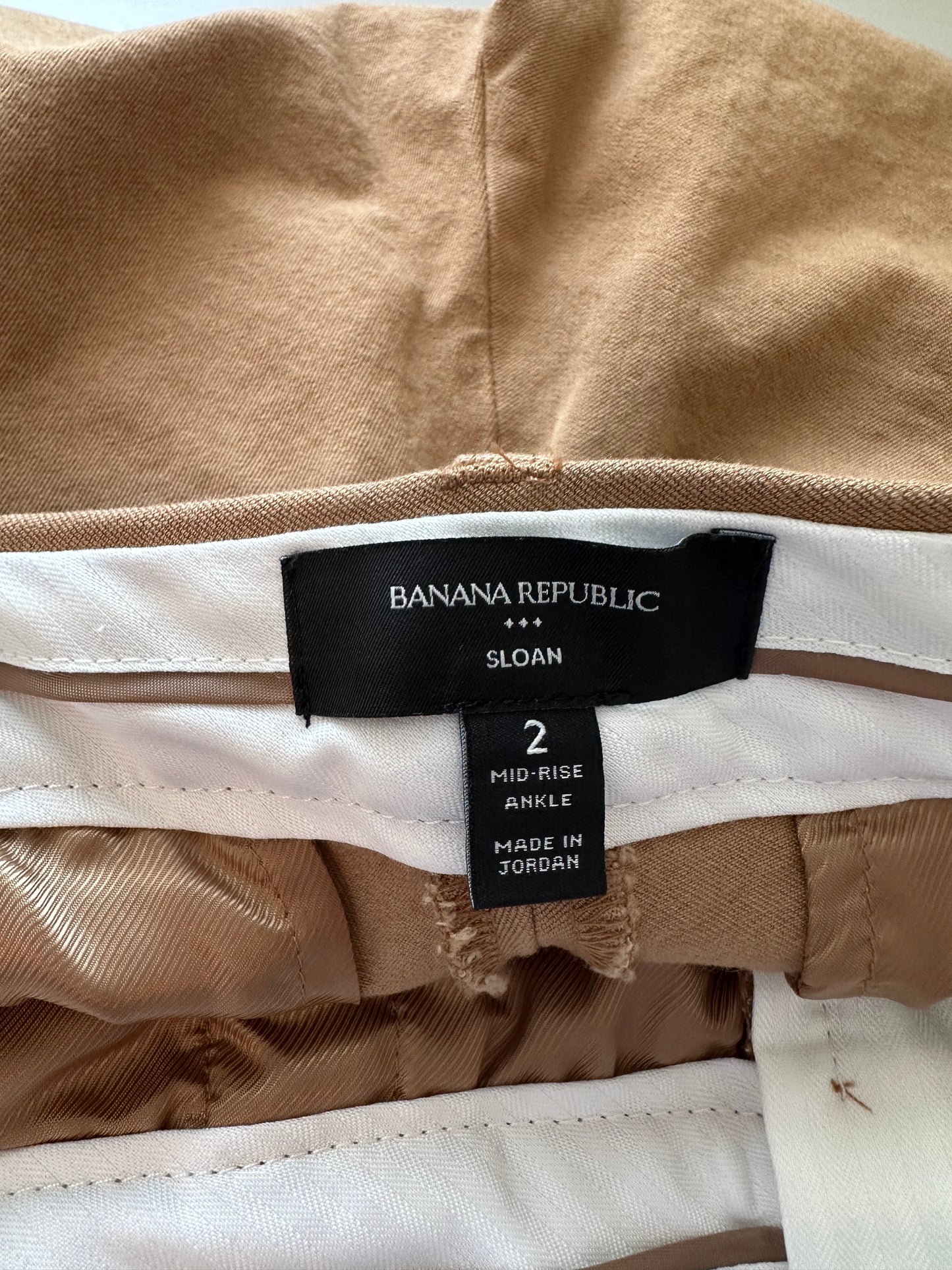 Banana Republic Tan Sloan Low Rise Straight Leg Trousers | Size 2
