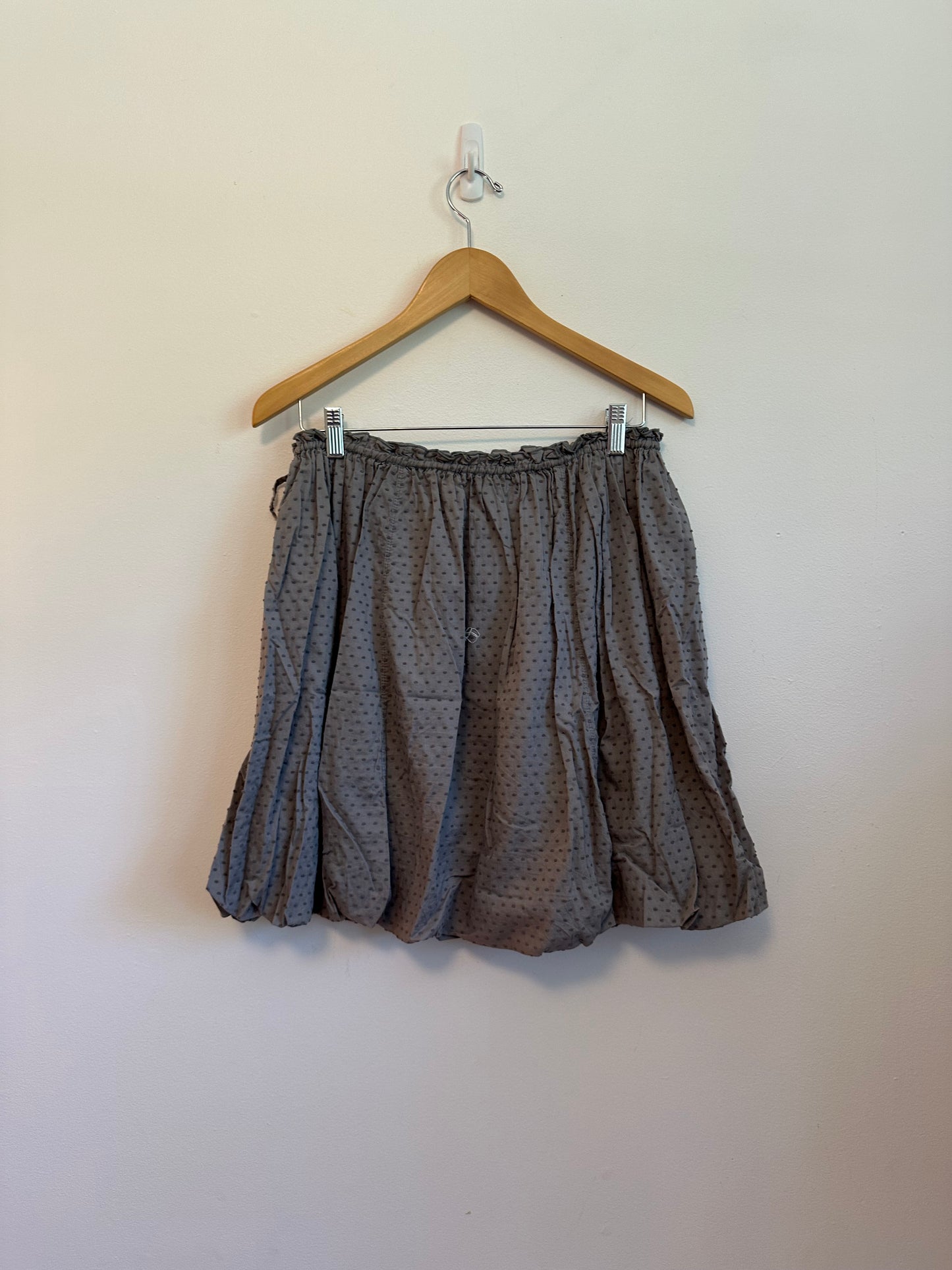 Gap Grey Swiss Dot Bubble Hem Mini Skirt | Size Medium