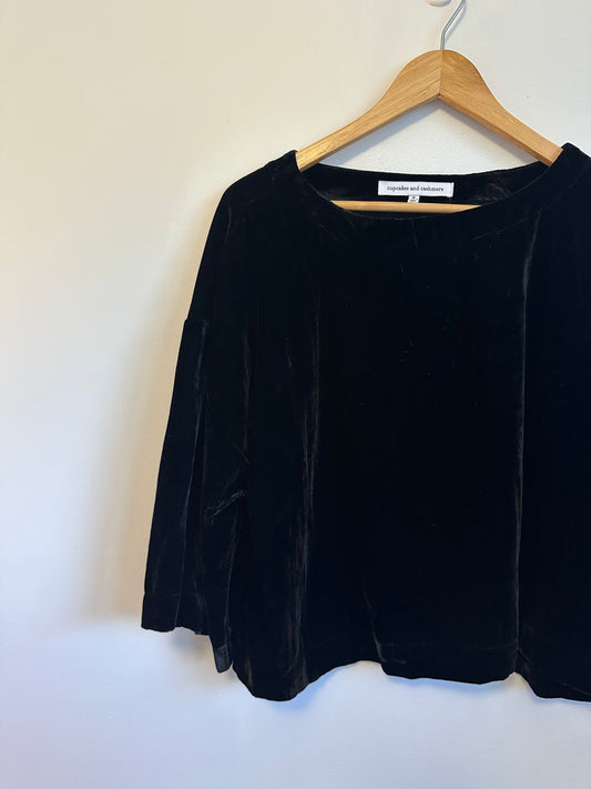 Cupcakes and Cashmere Loden Black Velvet Top | Size Small