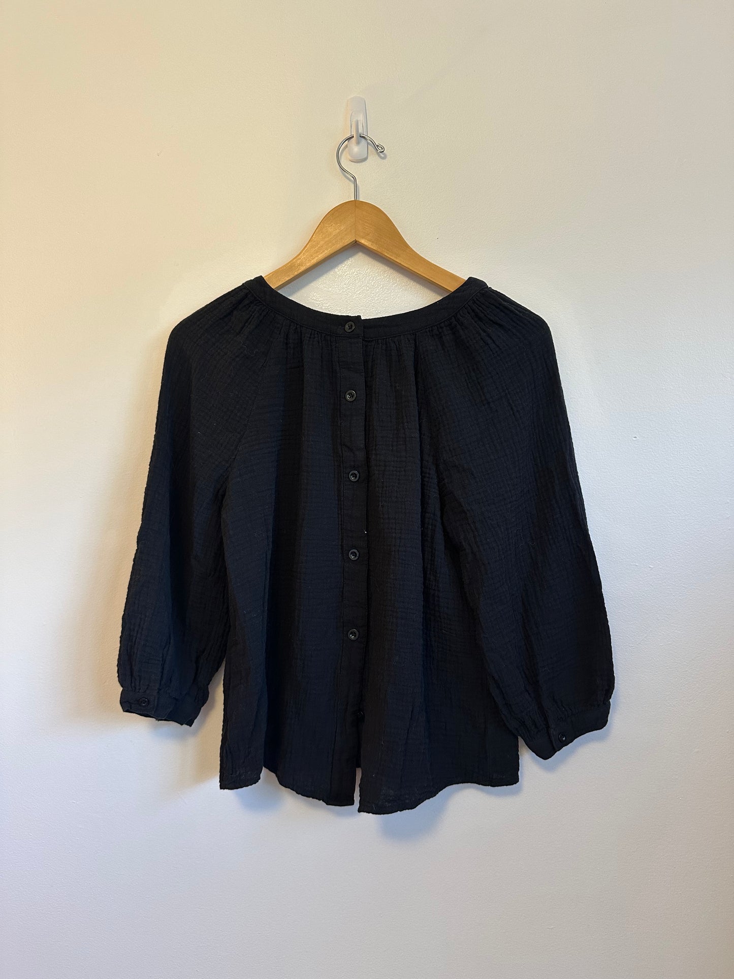 Madewell Cotton Gauze Button Back Blouse in Black | Size XS