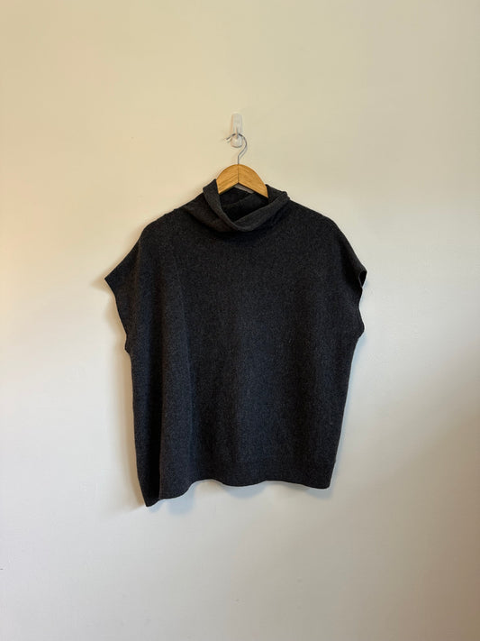 Anthropologie Cashmere Funnel Neck Sweater Vest in Charcoal Gray | Size XS