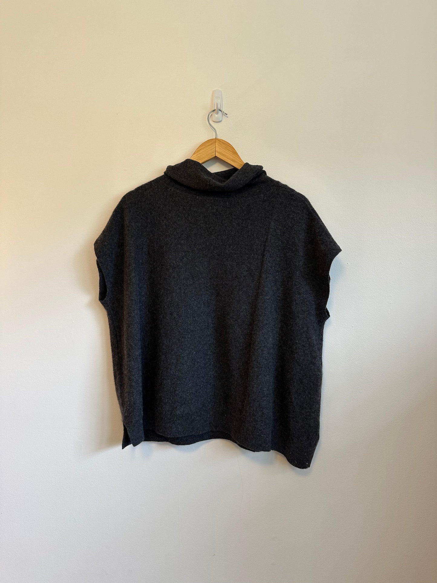 Anthropologie Cashmere Funnel Neck Sweater Vest in Charcoal Gray | Size XS