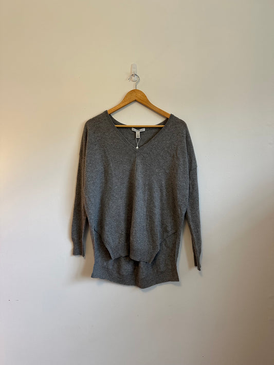 Autumn Cashmere NWT V-Neck Relaxed Fit Sweater in Gray | Size XS