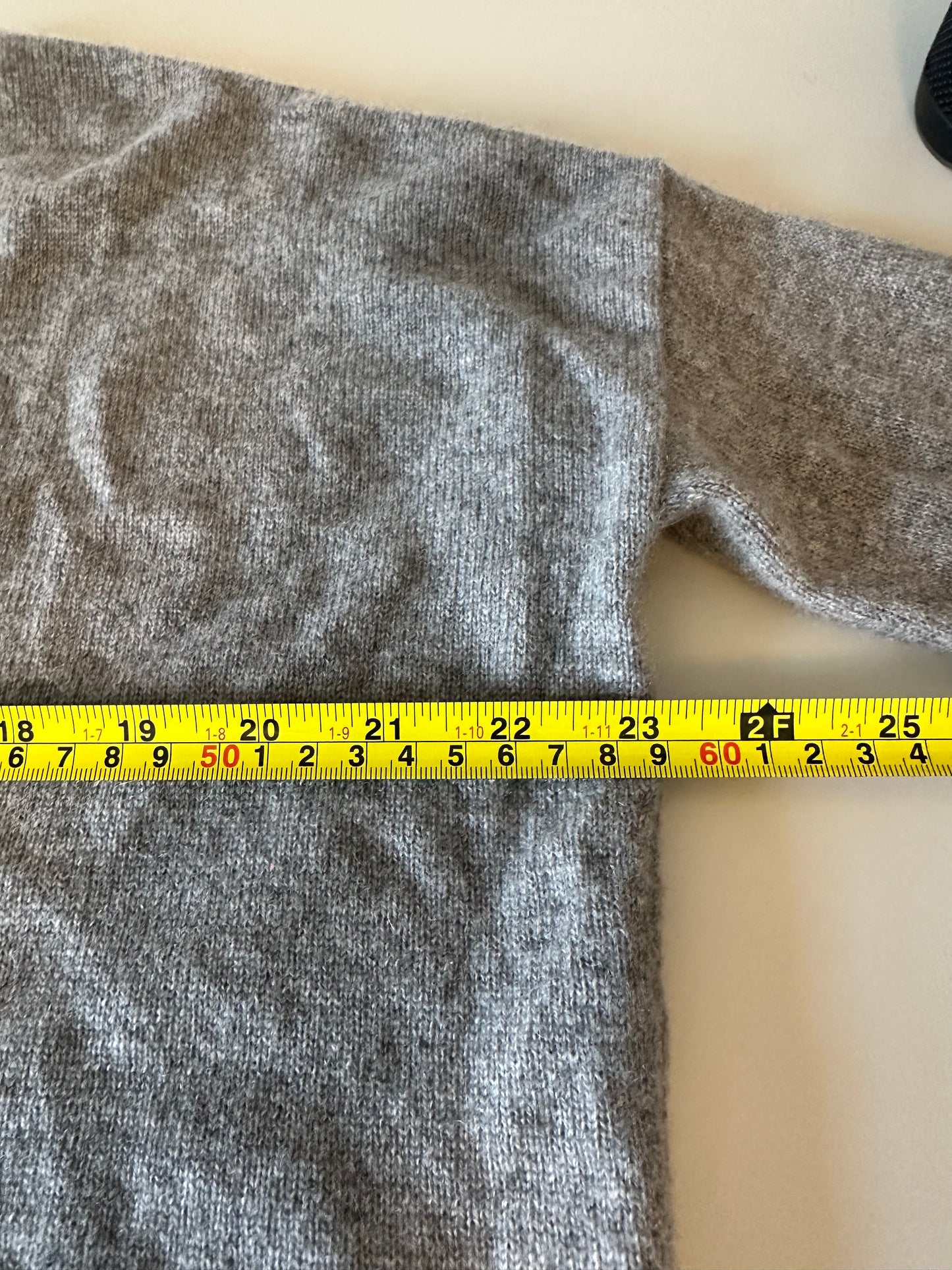 Autumn Cashmere NWT V-Neck Relaxed Fit Sweater in Gray | Size XS