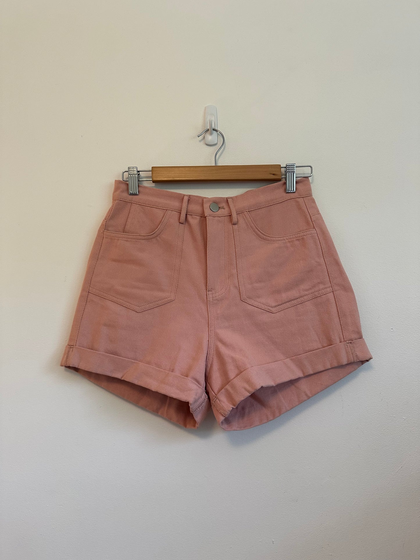 BluIvy Pink Cuffed Chino Shorts | Size Small