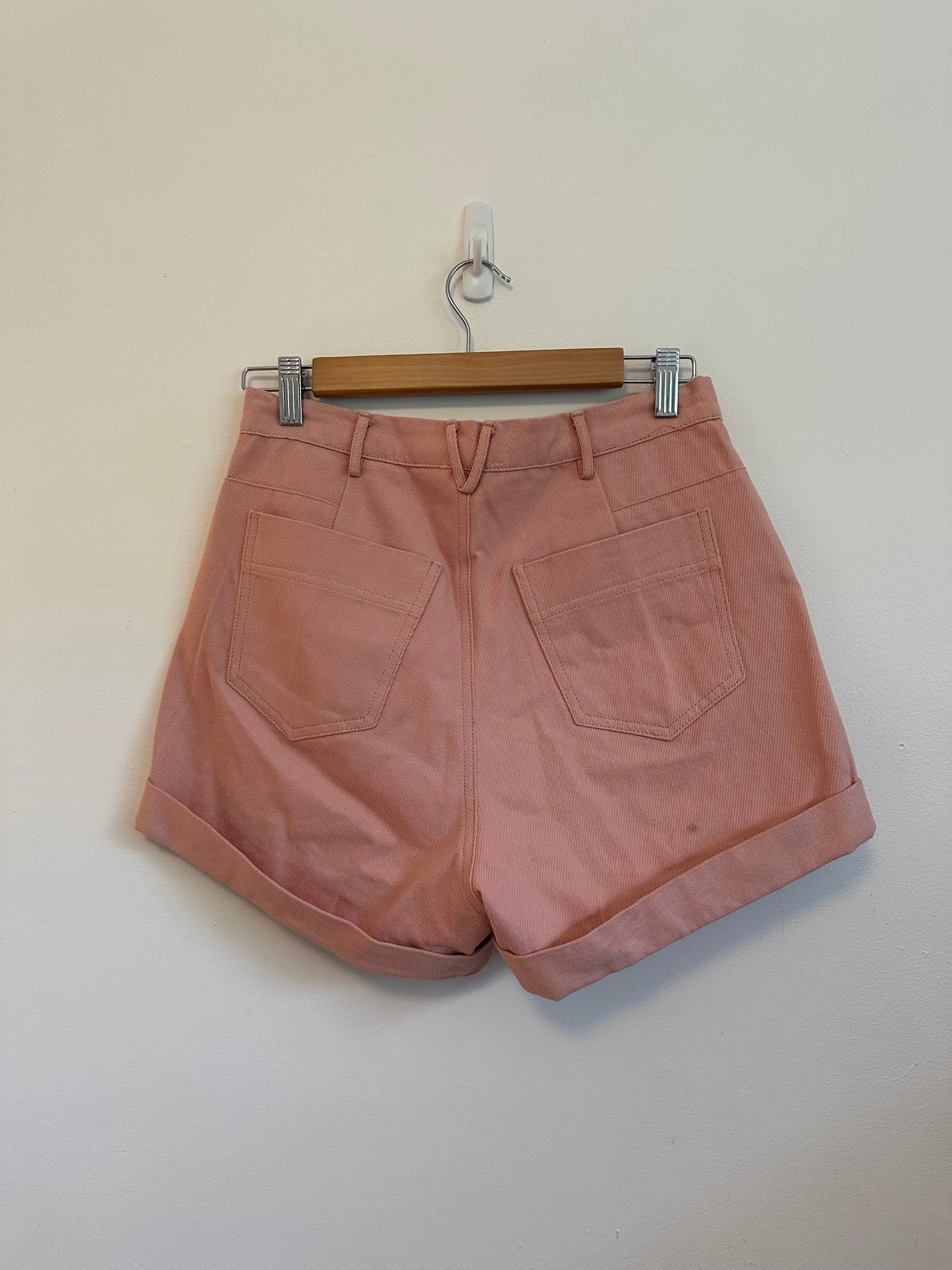 BluIvy Pink Cuffed Chino Shorts | Size Small