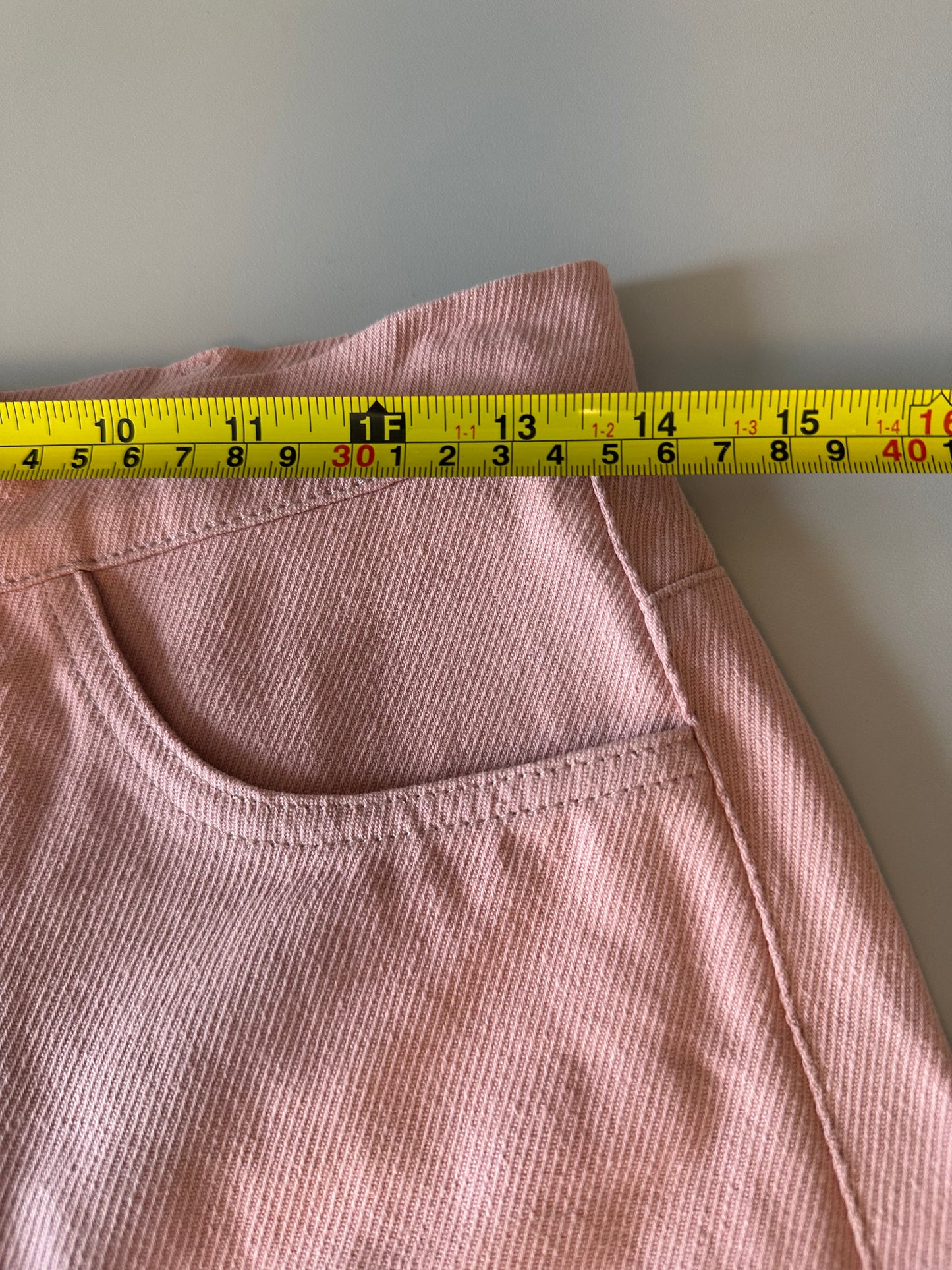 BluIvy Pink Cuffed Chino Shorts | Size Small