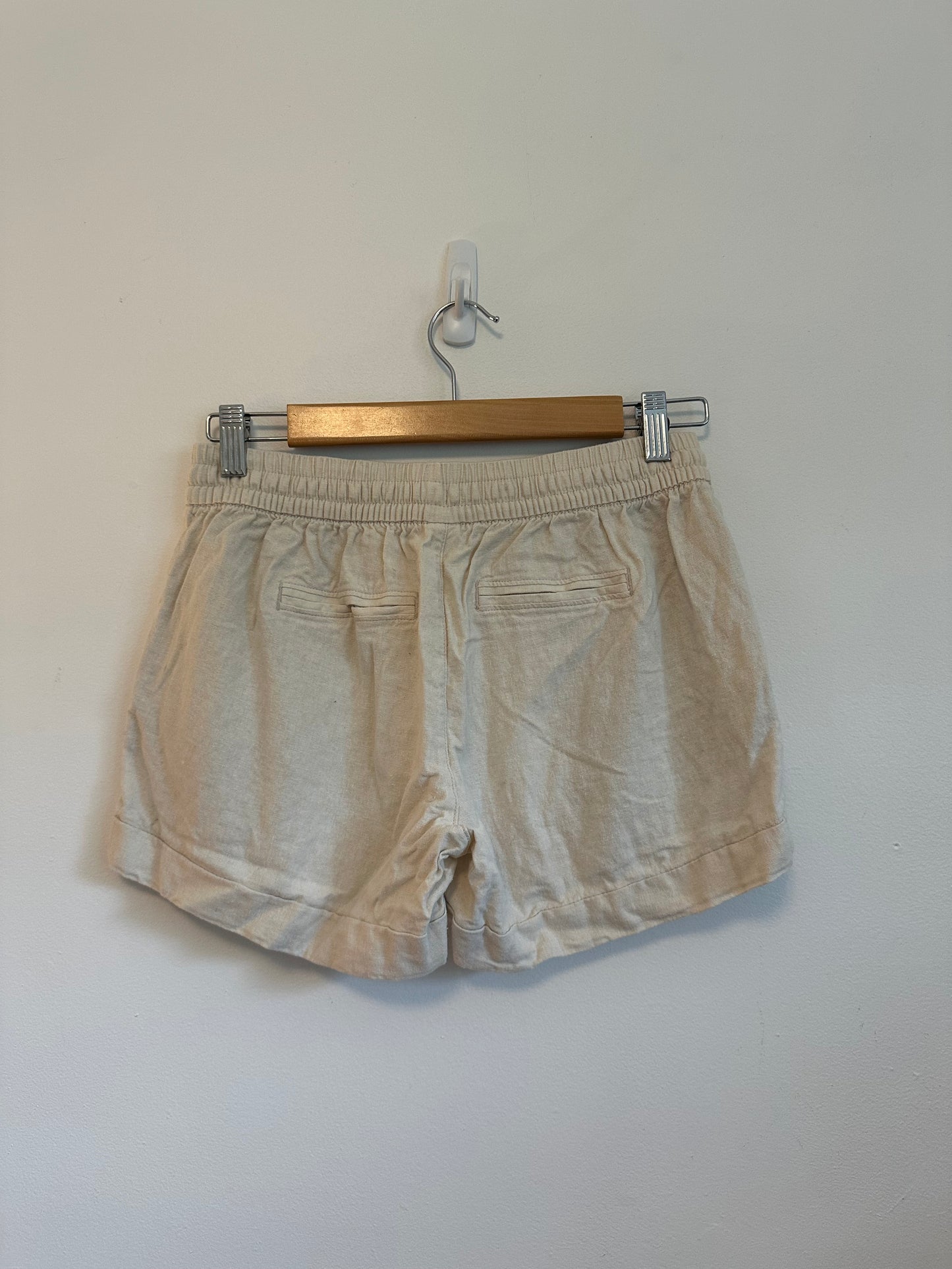 Old Navy Oatmeal Beige Linen Blend Drawstring Pull On Shorts | Size XS
