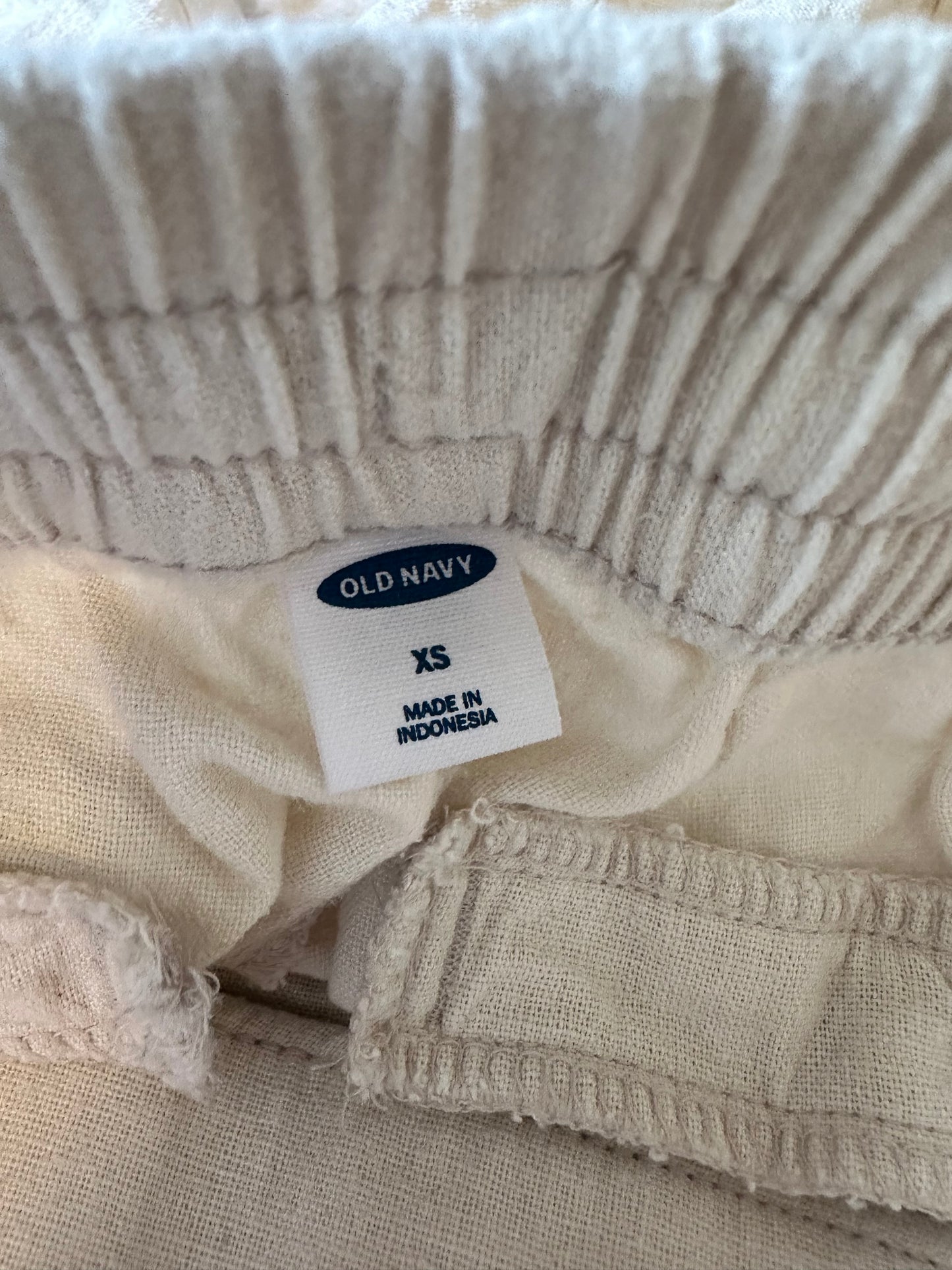 Old Navy Oatmeal Beige Linen Blend Drawstring Pull On Shorts | Size XS