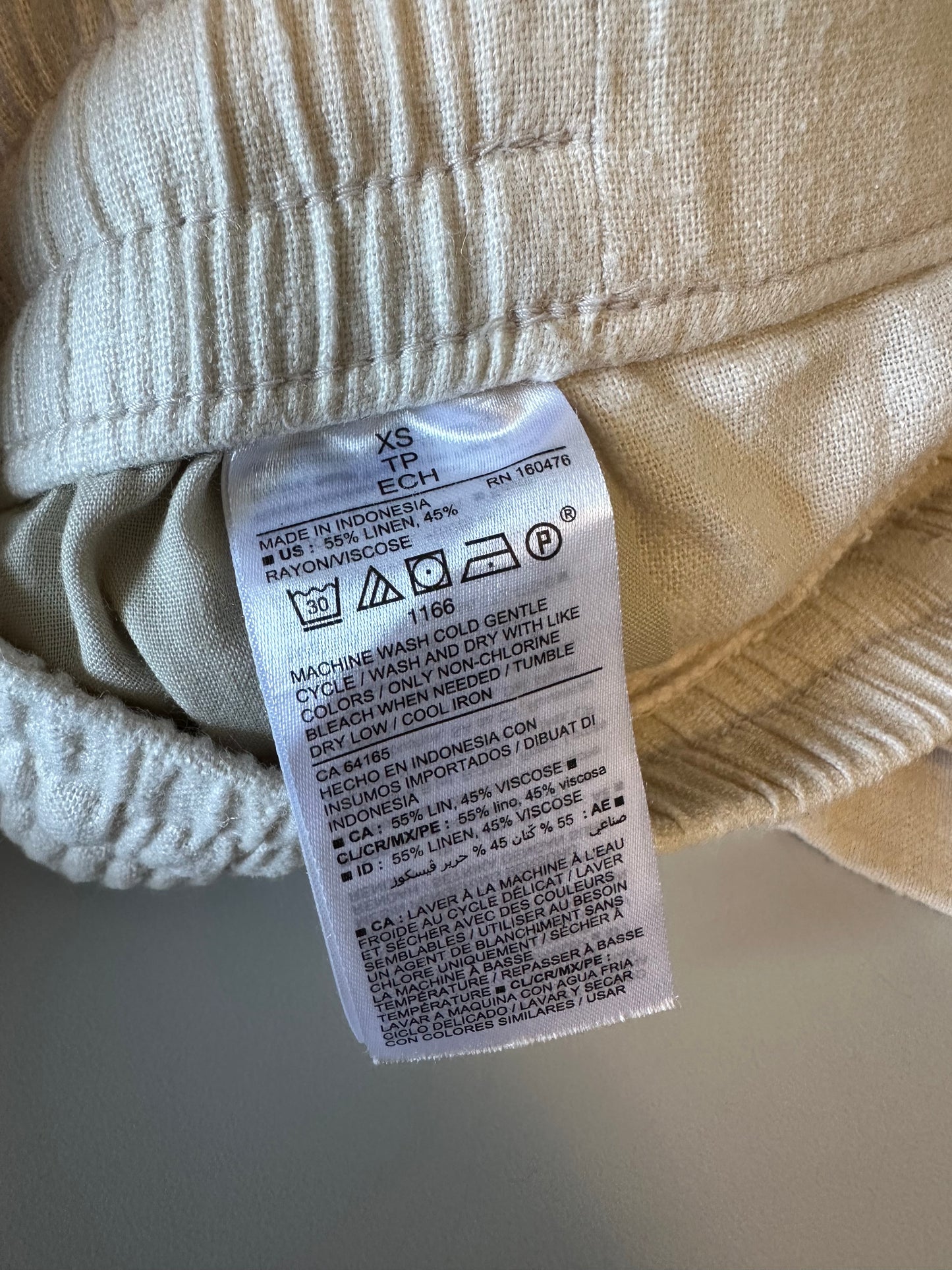Old Navy Oatmeal Beige Linen Blend Drawstring Pull On Shorts | Size XS