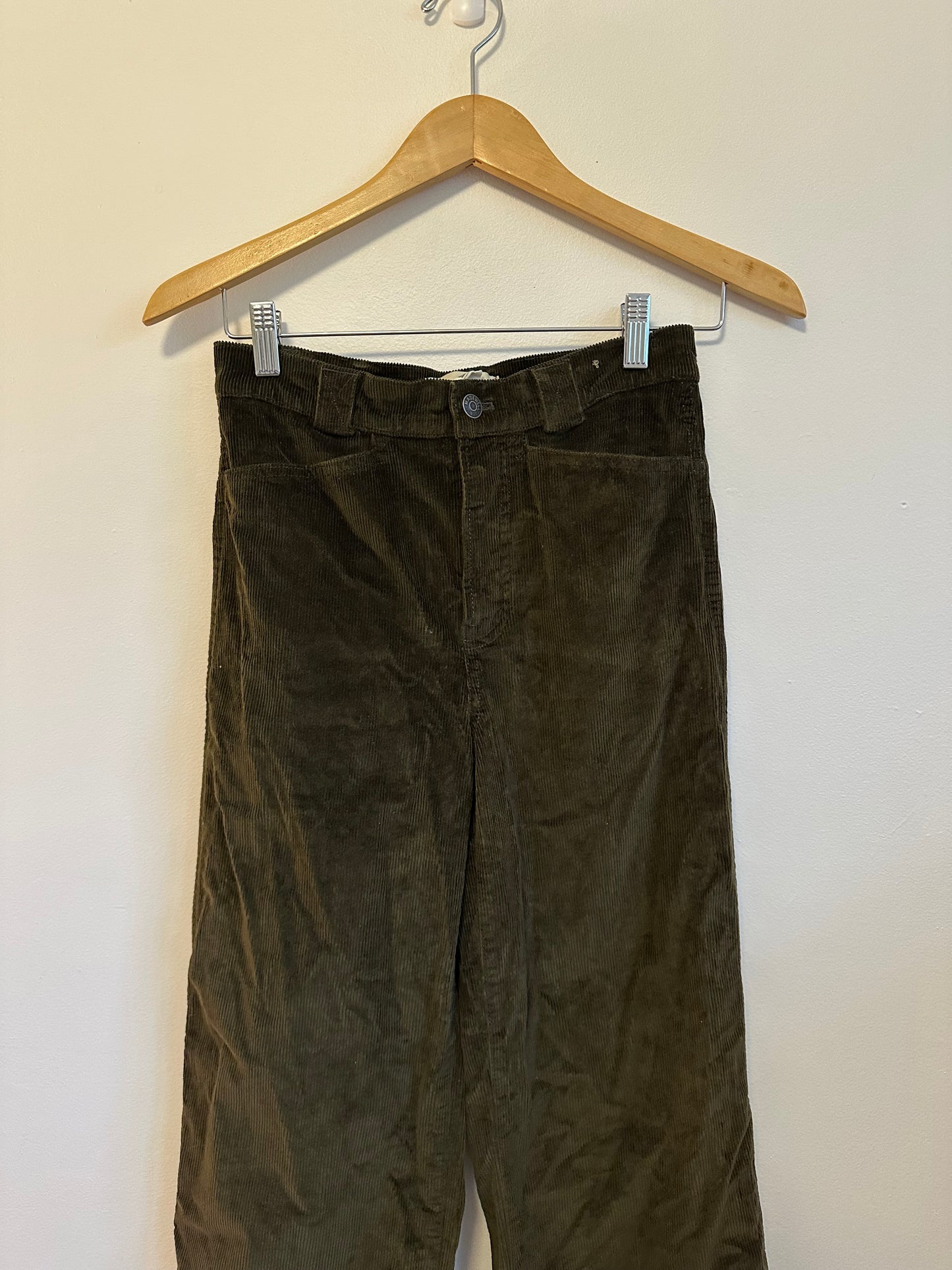 Madewell The Emmett Wide Leg Corduroy Jeans in Olive Green | Size 25