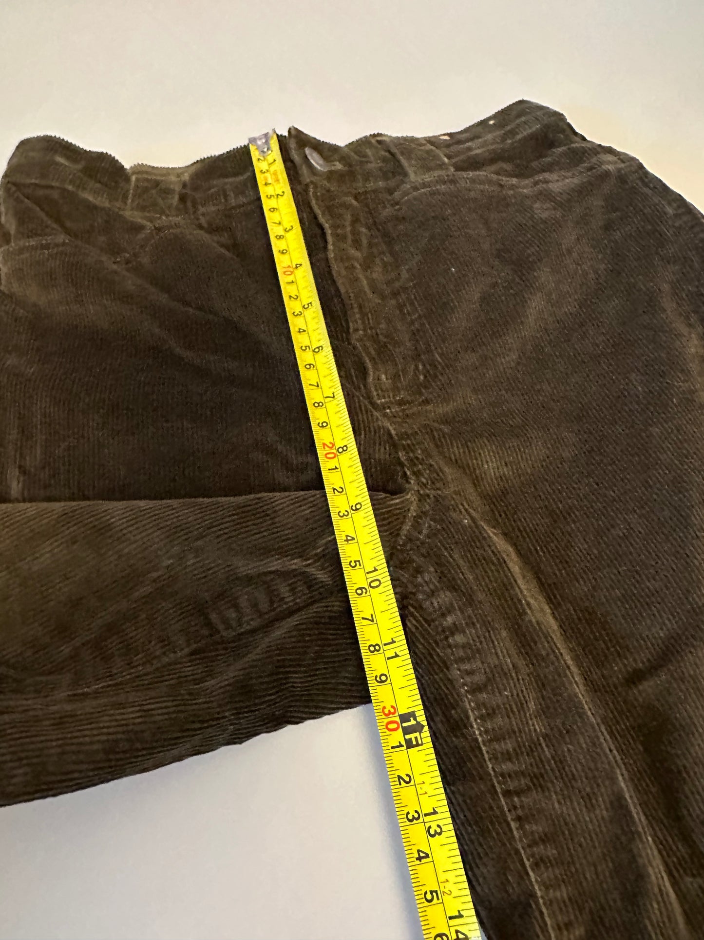 Madewell The Emmett Wide Leg Corduroy Jeans in Olive Green | Size 25