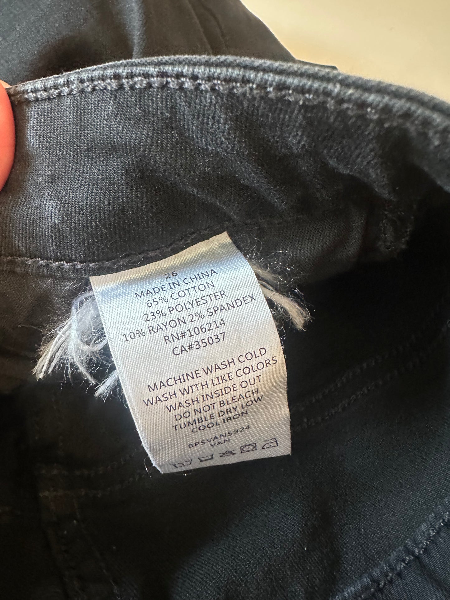 Joes Jeans Vixen Ankle Skinny Raw Hem Black Jeans | Size 26