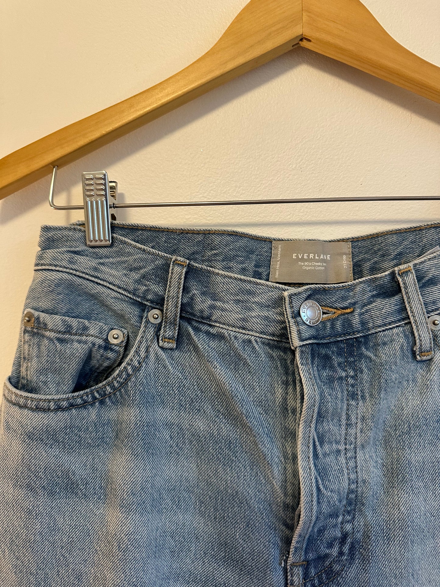 Everlane The 90s Cheeky Straight Leg Jean in Vintage Blue | Size 27 Crop