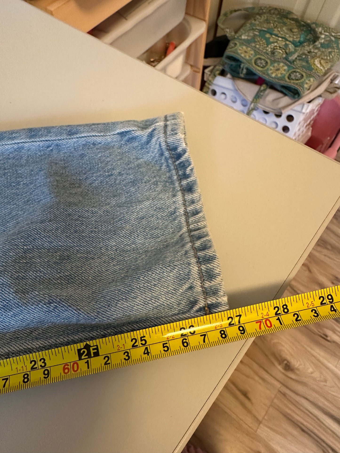 Everlane The 90s Cheeky Straight Leg Jean in Vintage Blue | Size 27 Crop
