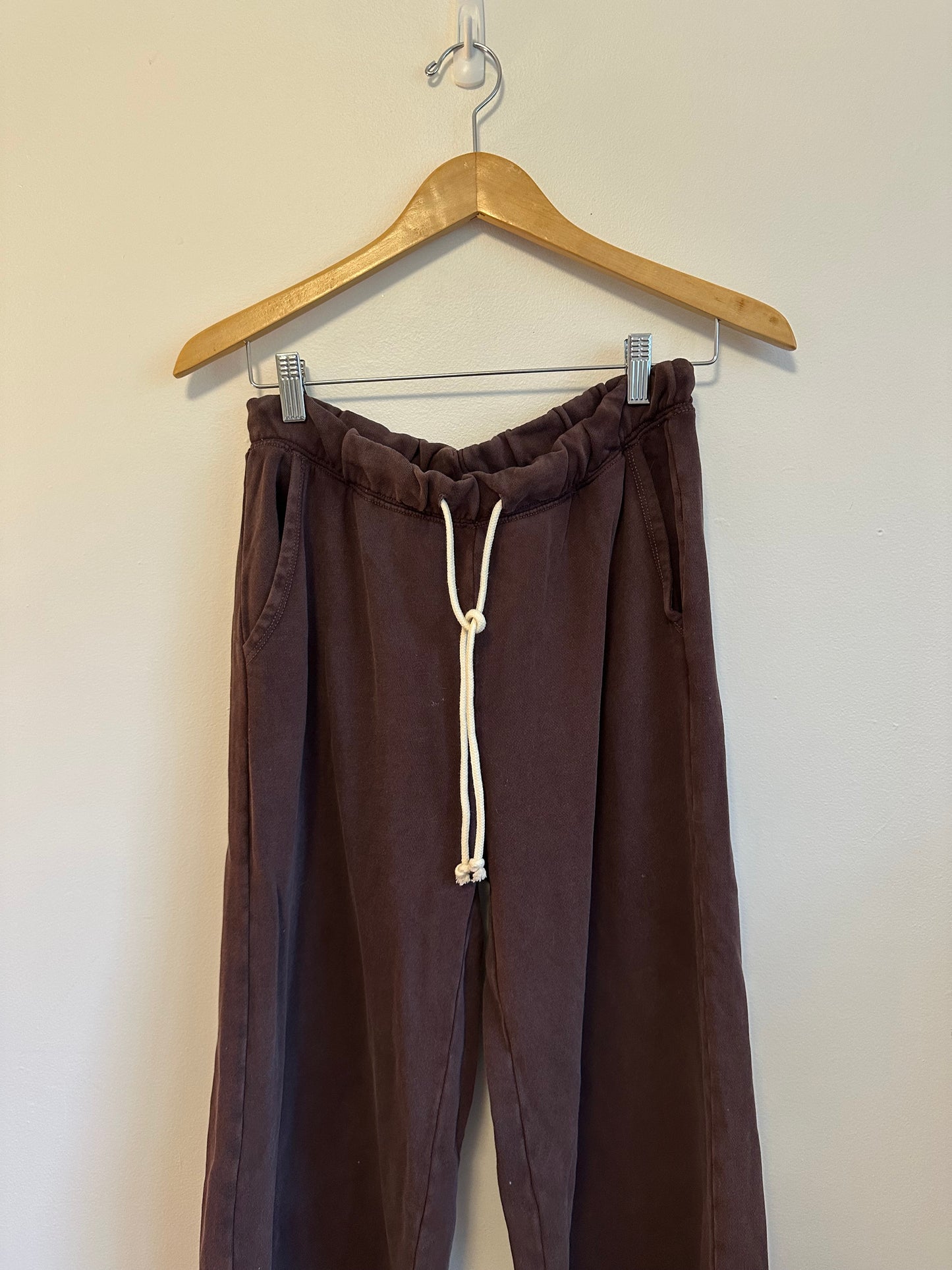 Z Supply NWT Hunter Knit Sweatpants in Chocolate Cherry | Size Small