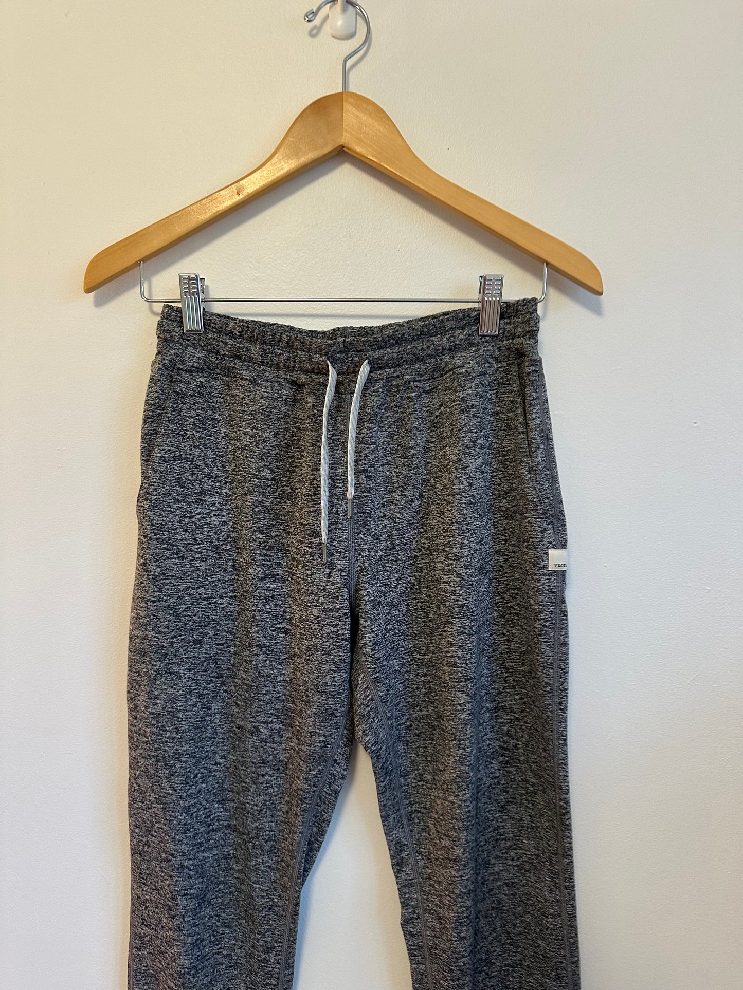 Vuori Performance Joggers in Heather Gray | Size XS
