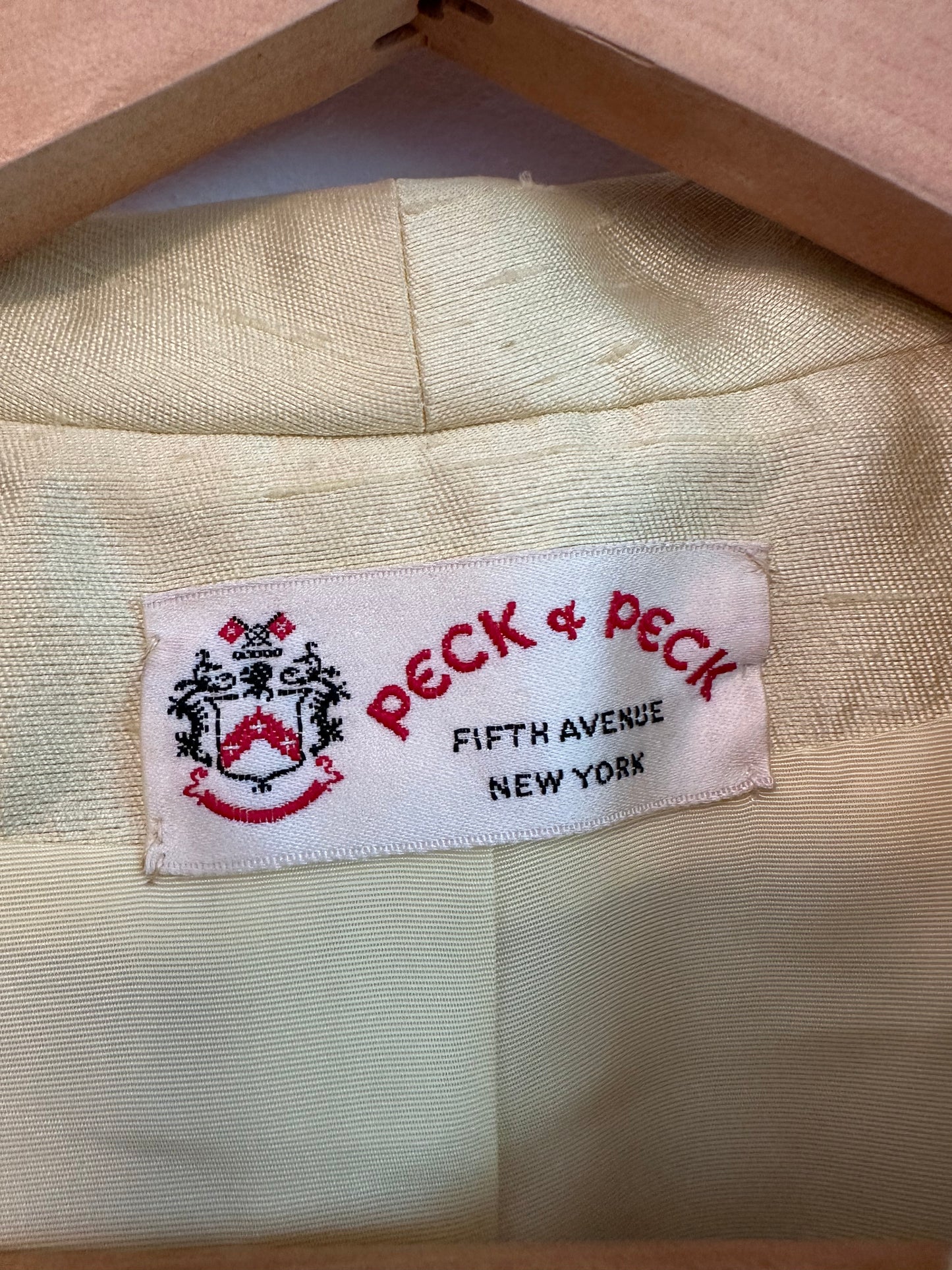 Vintage Peck & Peck Fifth Avenue Butter Yellow Silk Frog Closure Jacket
