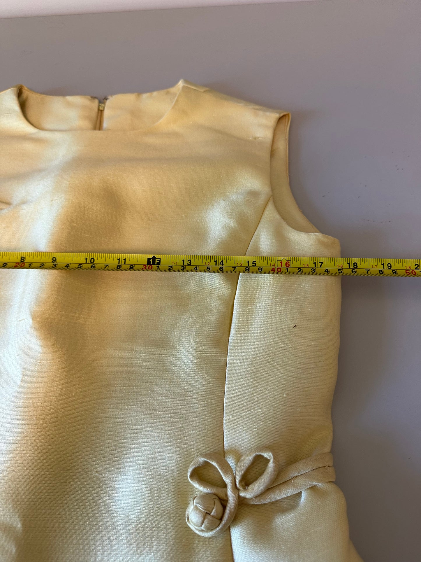 Vintage 1960s Butter Yellow Silk Shantung Sleeveless Shift Dress