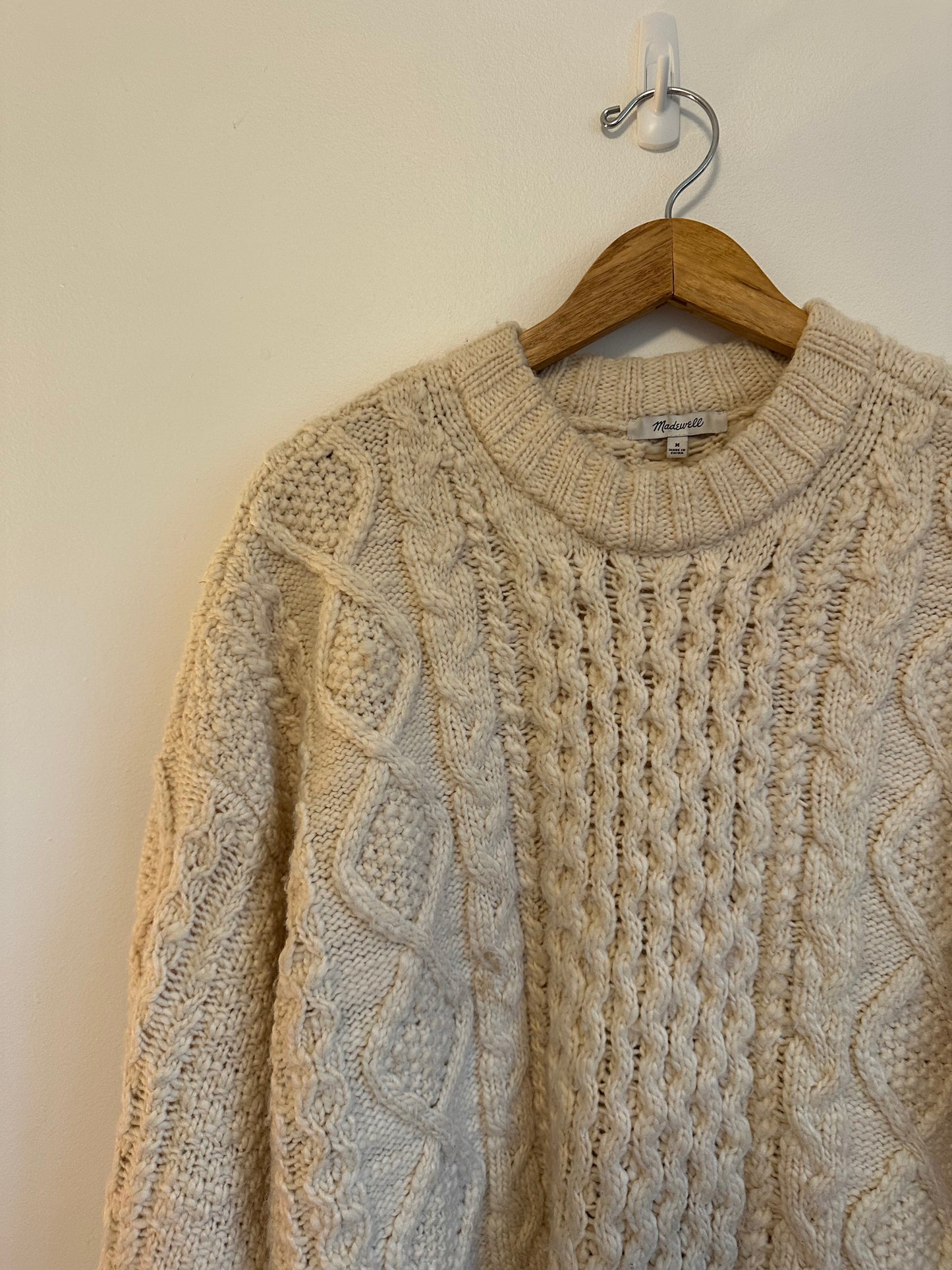 Madewell Cable-Knit Oversized Sweater in Antique Cream | Size Medium