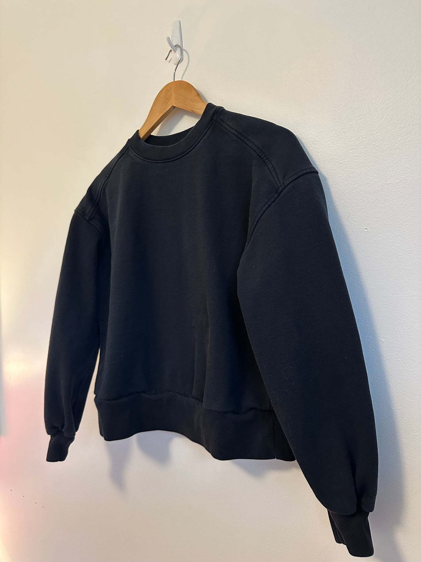 Everlane The Off Duty Terry Crewneck Sweatshirt in Black | Size XS