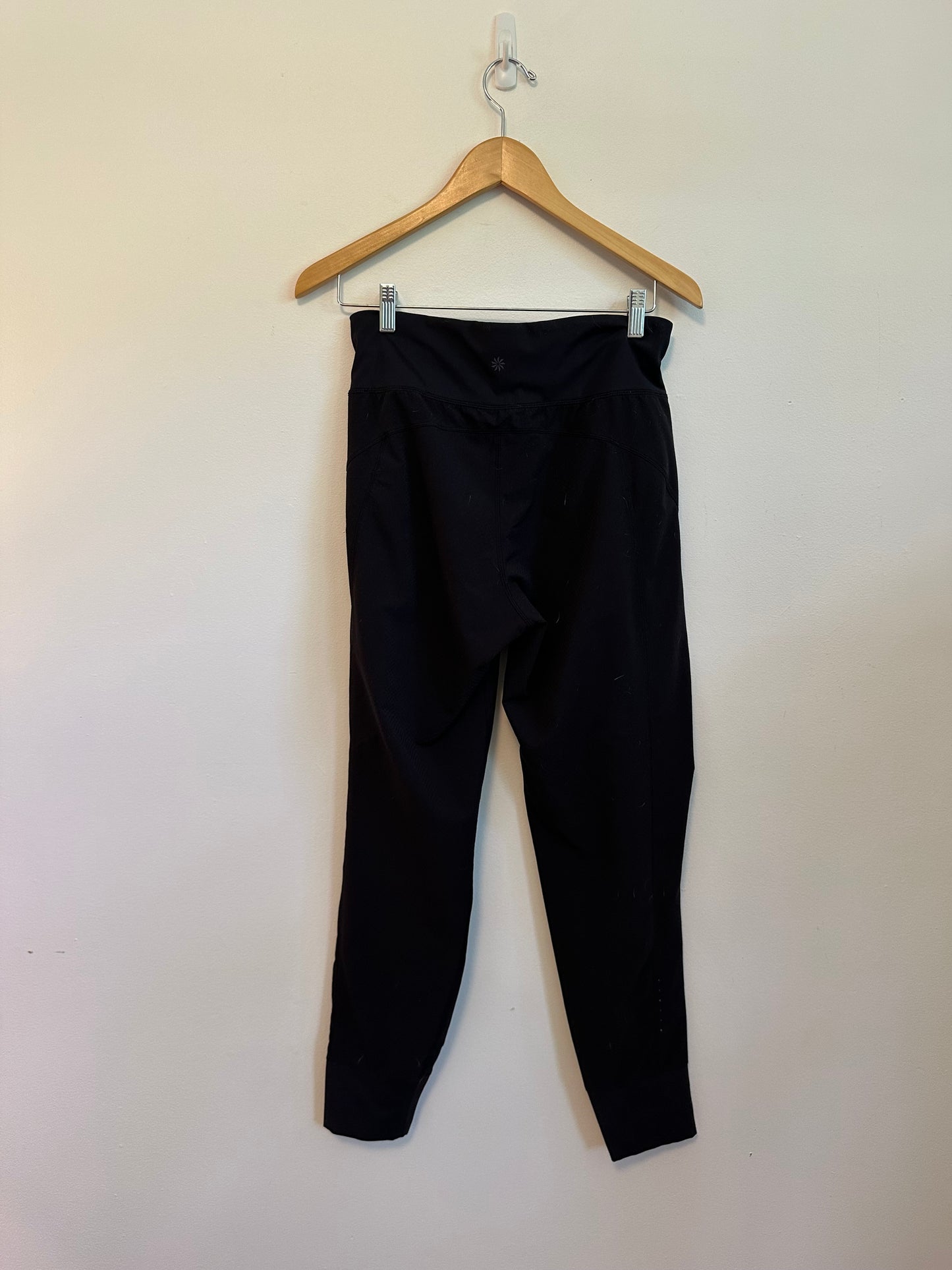 Athleta Distance High Rise Jogger Pants in Black | Size Small