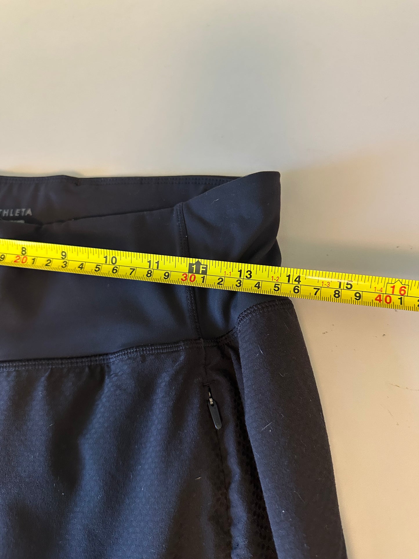 Athleta Distance High Rise Jogger Pants in Black | Size Small