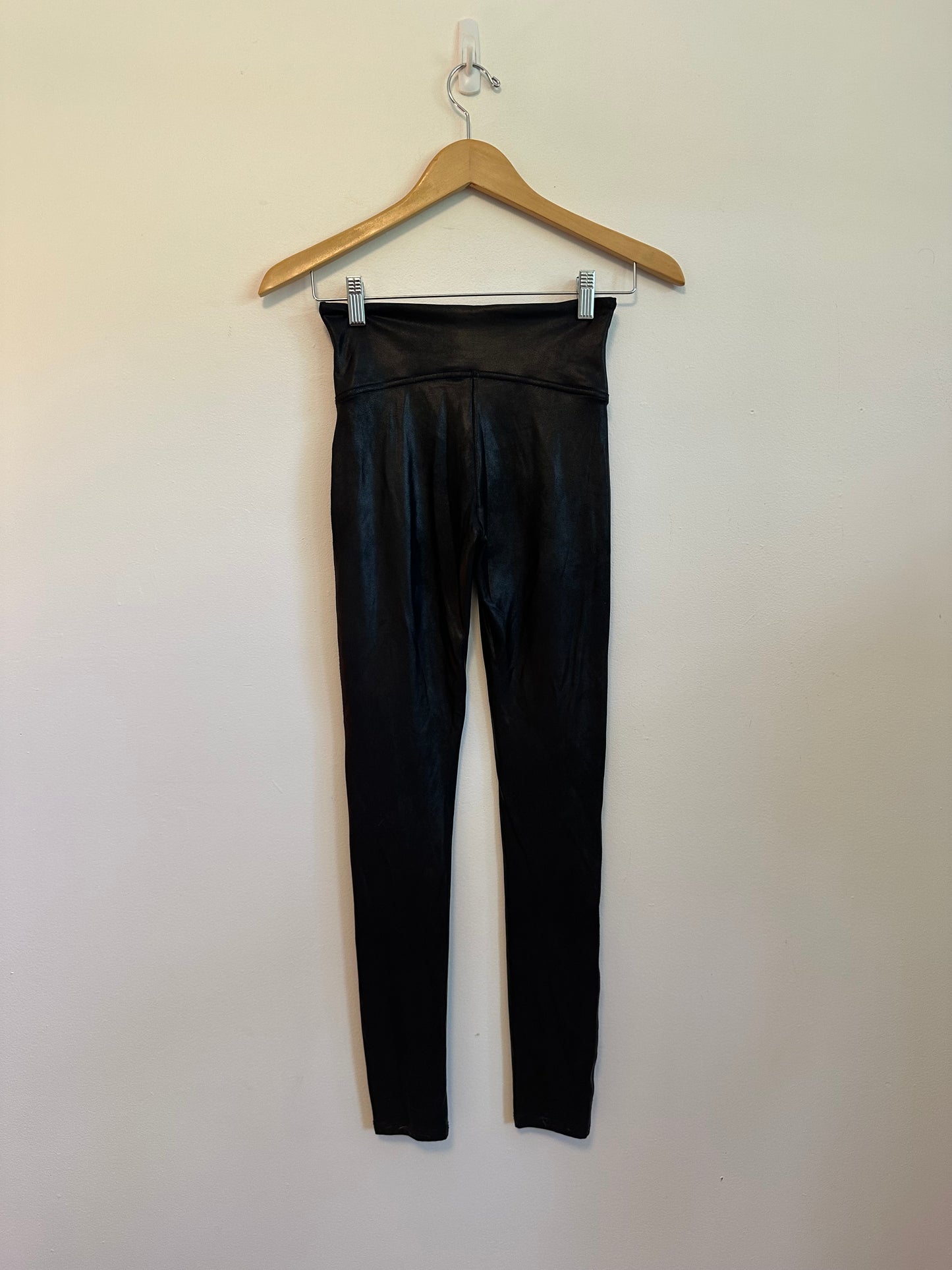 Spanx Faux Leather High Rise Compression Leggings in Very Black | Size Small