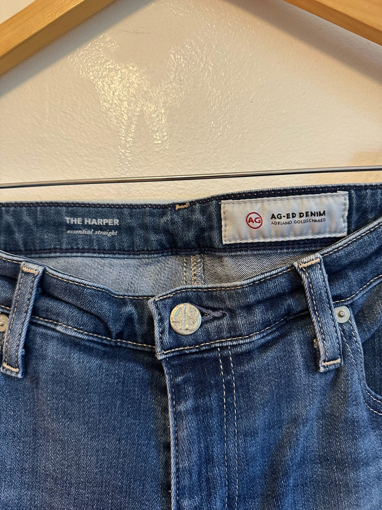 AG Adriano Goldschmied The Harper Essential Straight Leg Jeans | Size 30