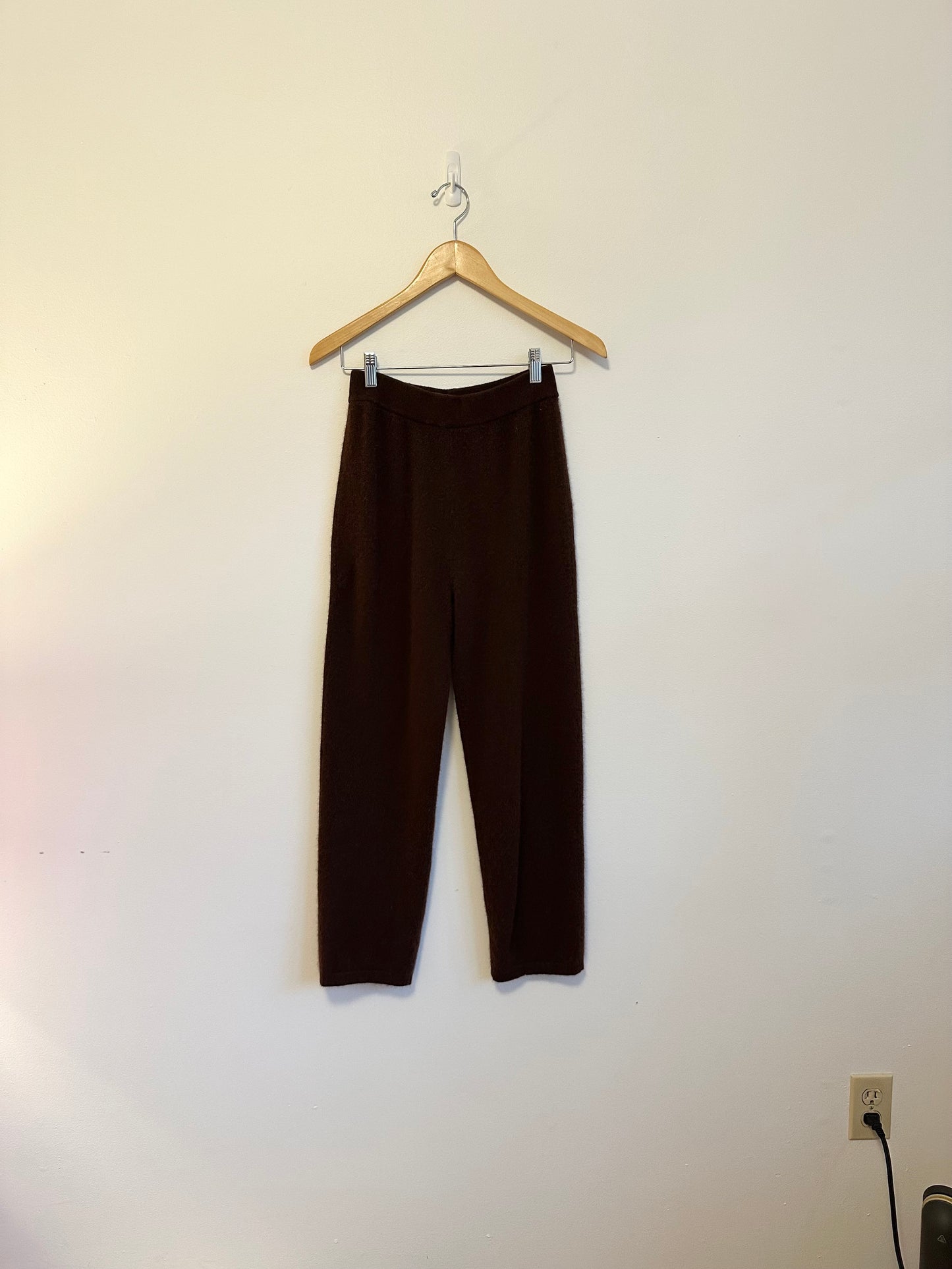 Naadam Washable Cashmere Sweatpants in Brown | Size XS