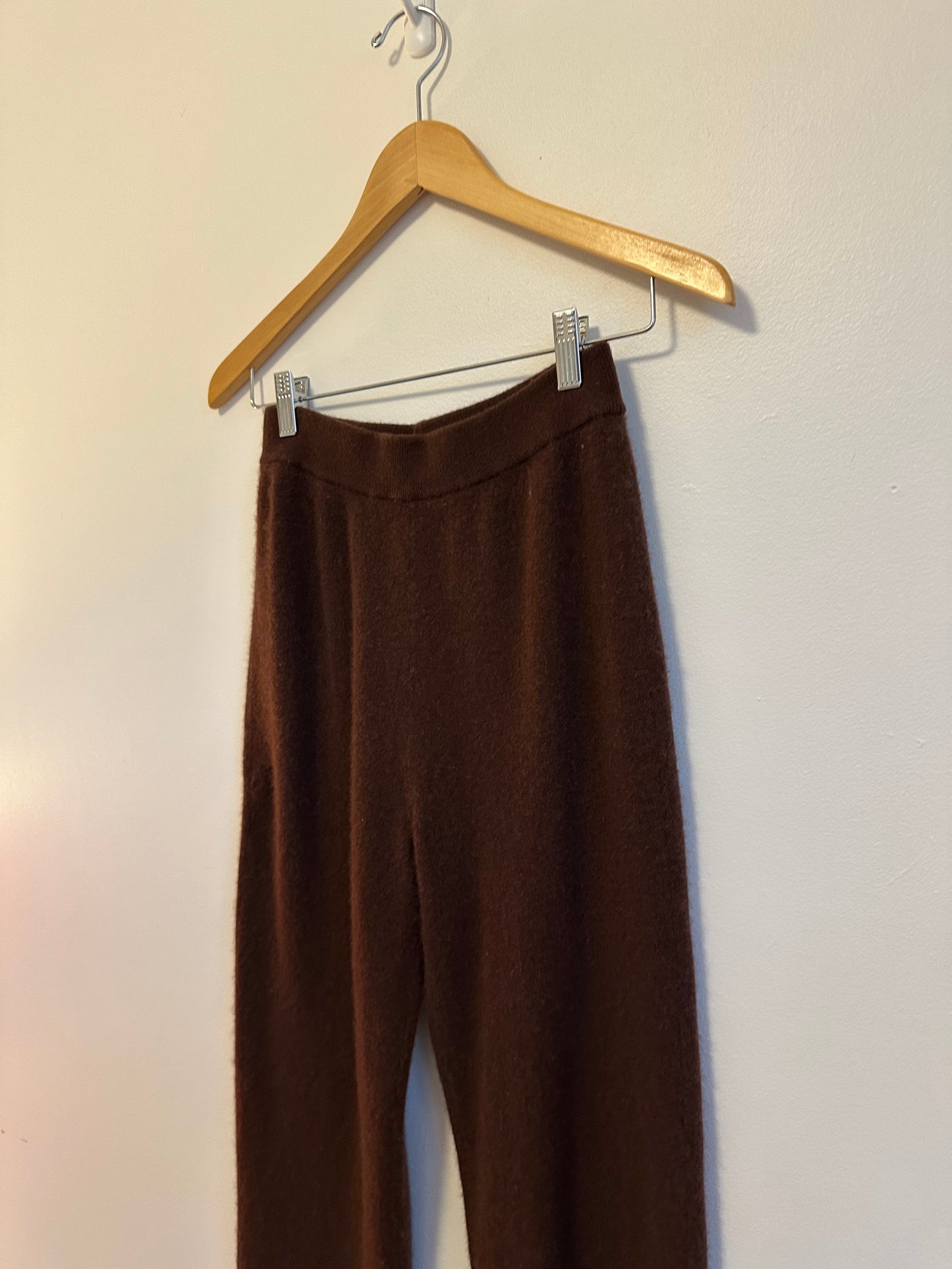 Naadam Washable Cashmere Sweatpants in Brown | Size XS
