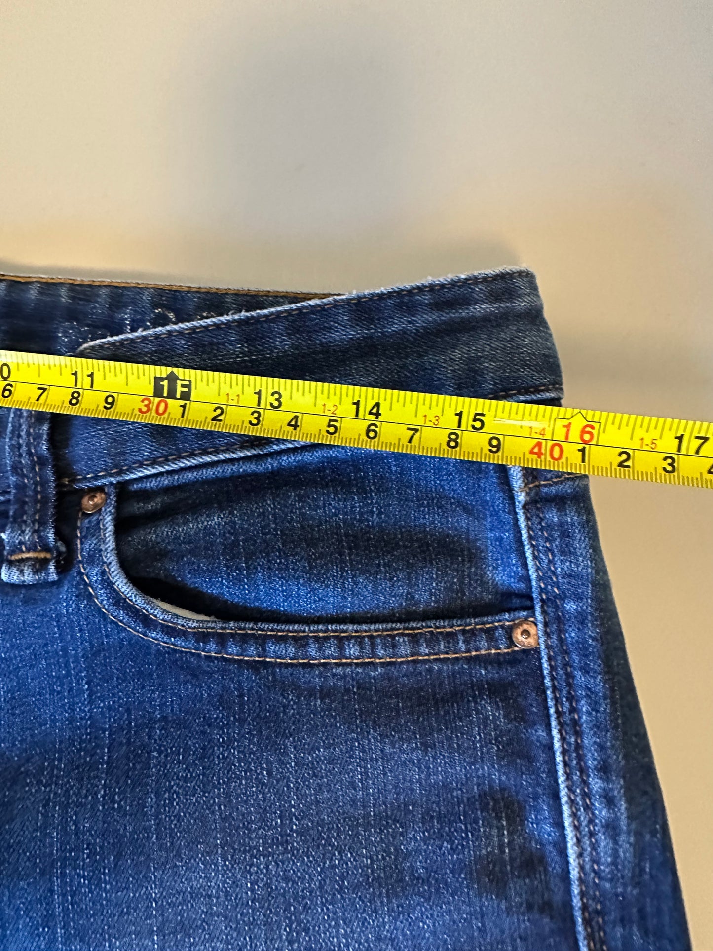 Gap 1969 Real Straight Jeans in Dark Wash Blue Stretch Denim | Size 29