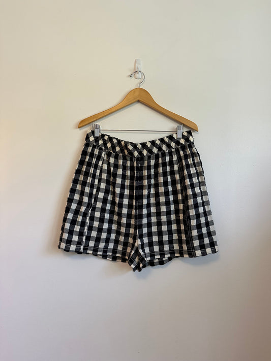 NWT Free People Get Free Seersucker Pull On Shorts in Black and White | Size XL