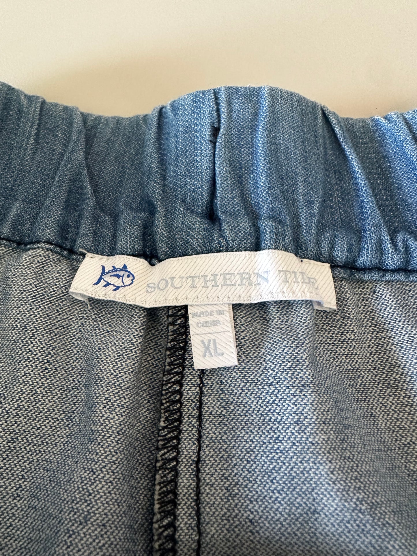 Southern Tide NWT Woven Denim Pull On Shorts in Blue | Size XL